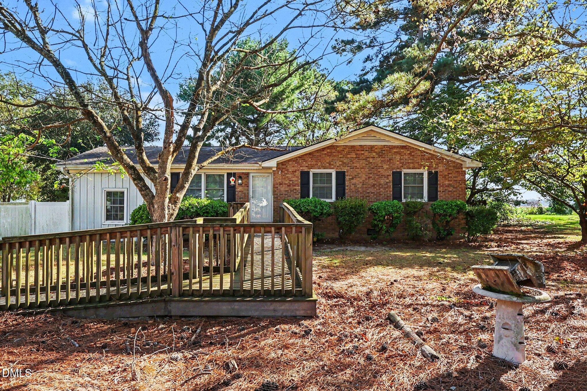 7460 Jobe Road Property Photo 6