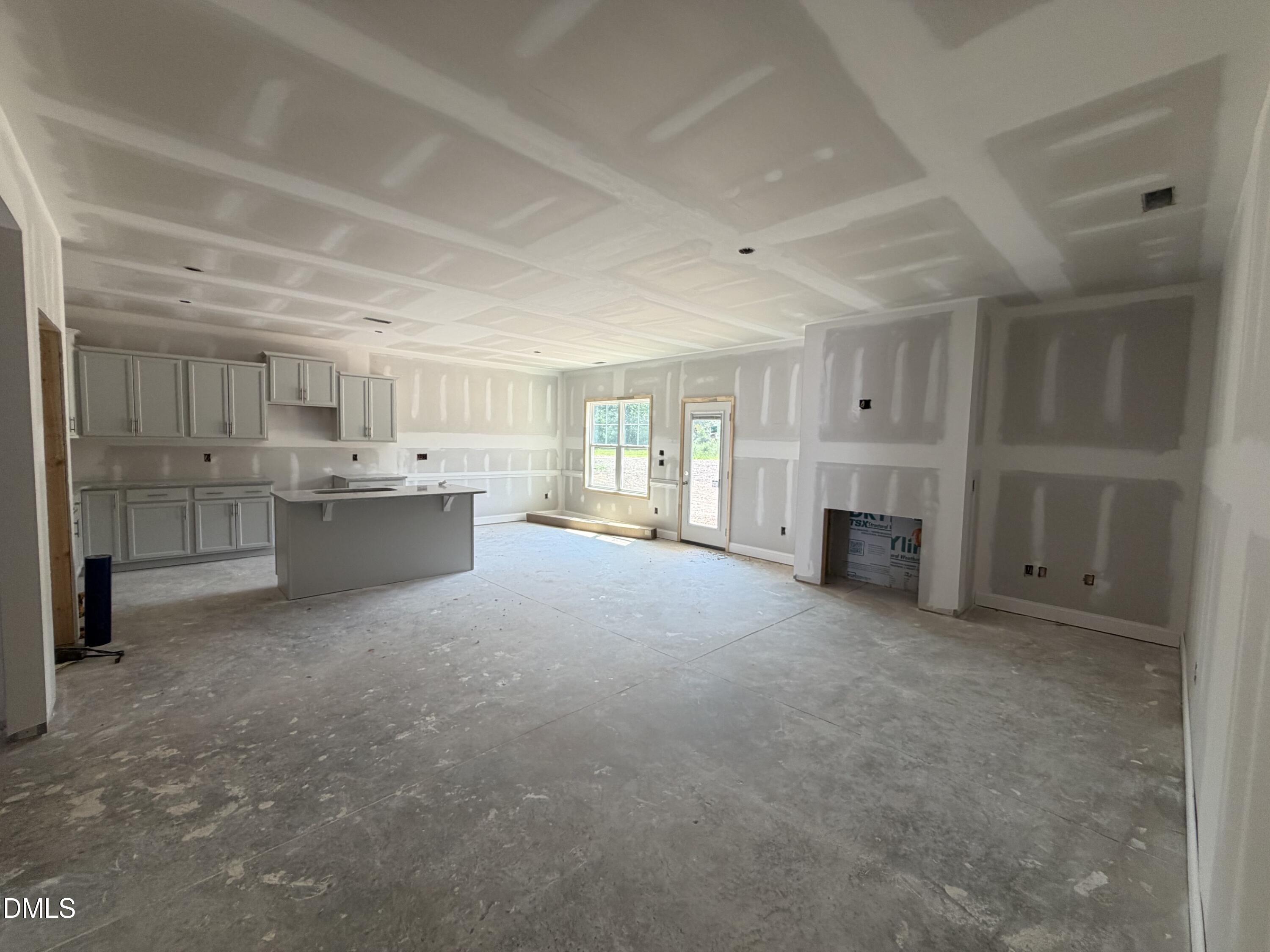 365 Thorntons Creek Drive Property Photo 5