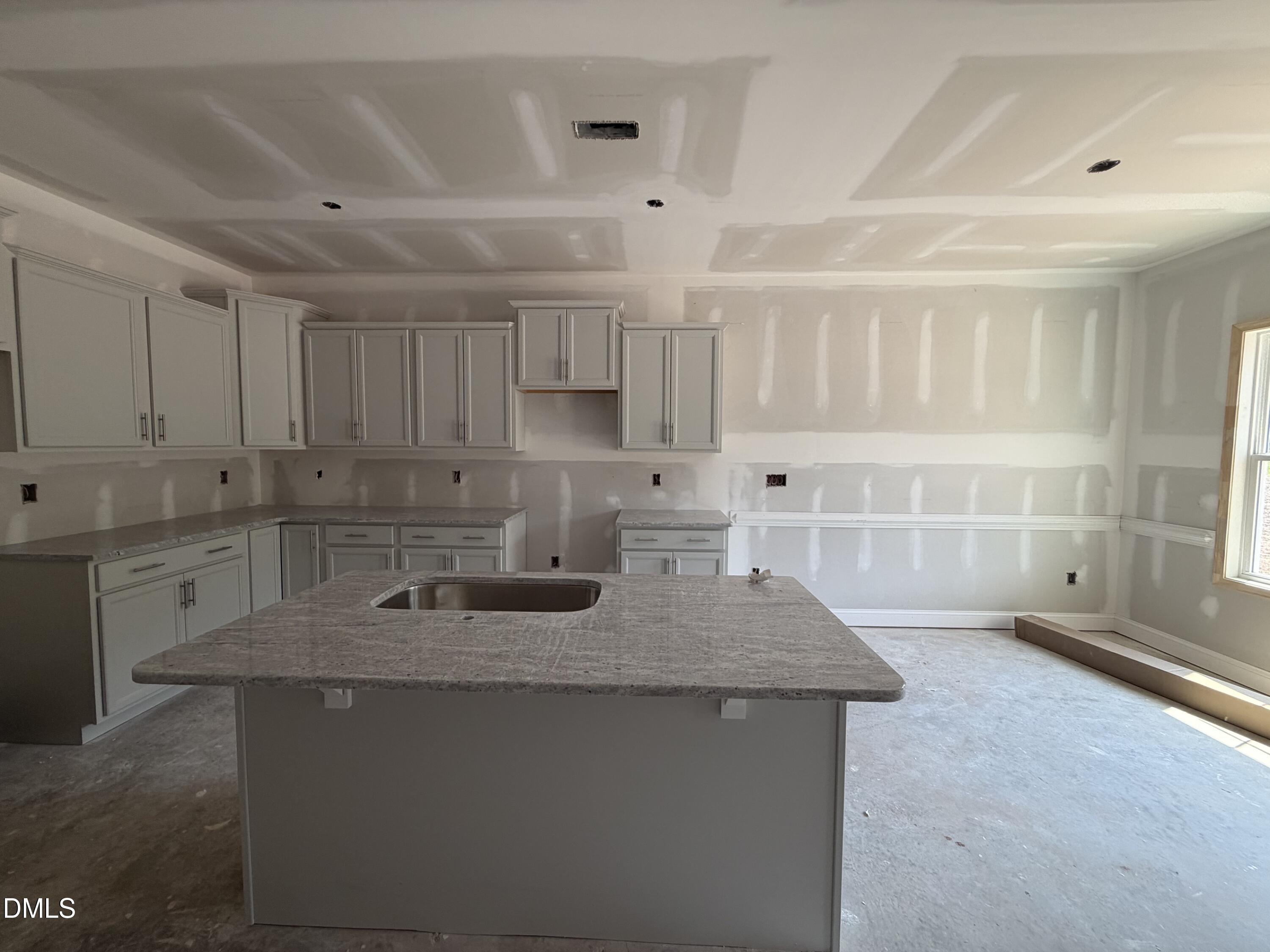 365 Thorntons Creek Drive Property Photo 8