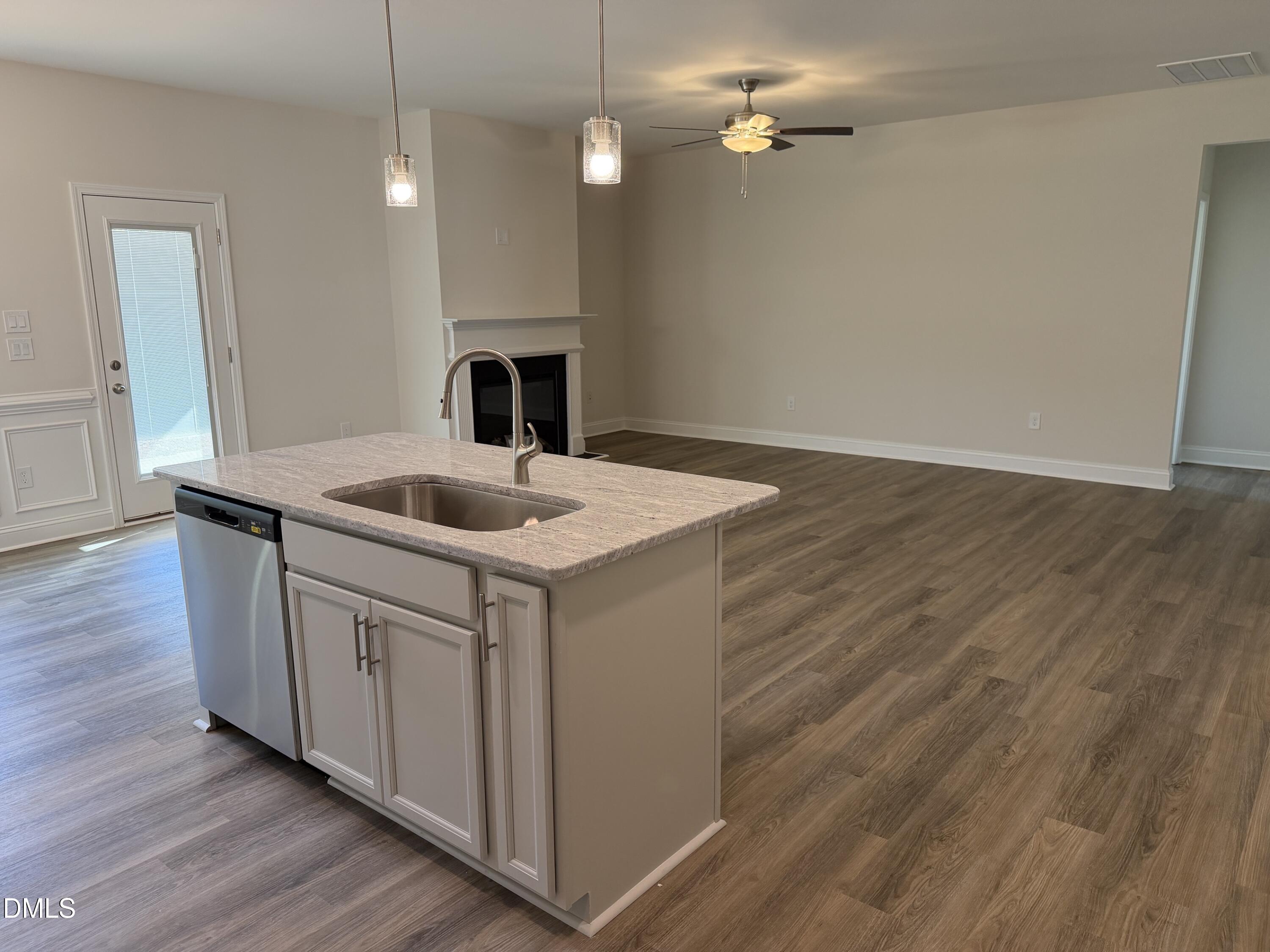 365 Thorntons Creek Drive Property Photo 13