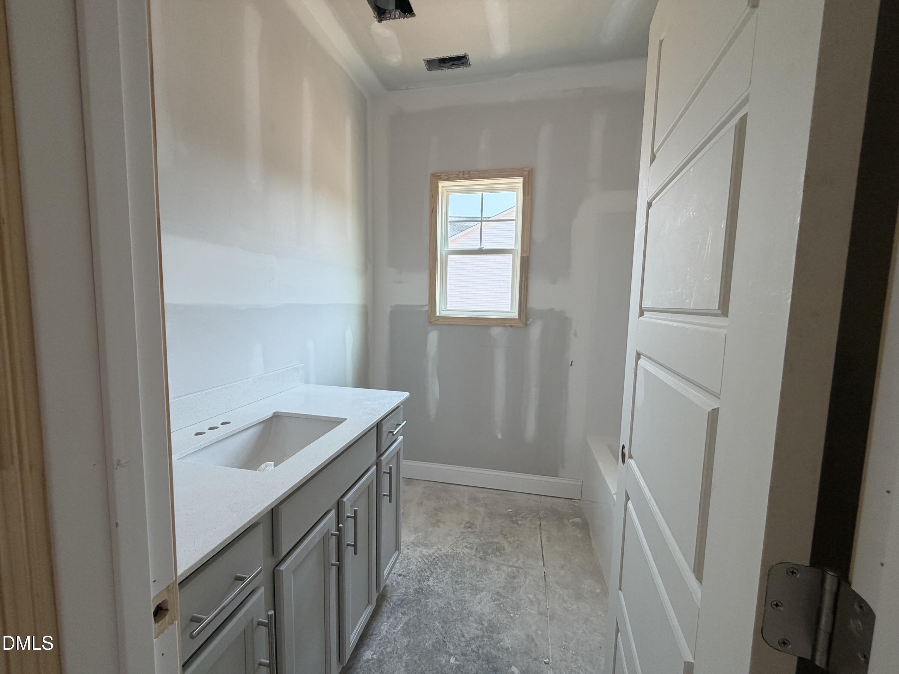 365 Thorntons Creek Drive Property Photo 14