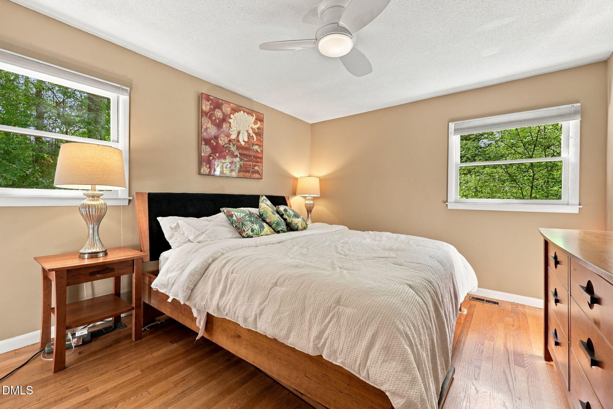 1904 Overland Drive Property Photo 4