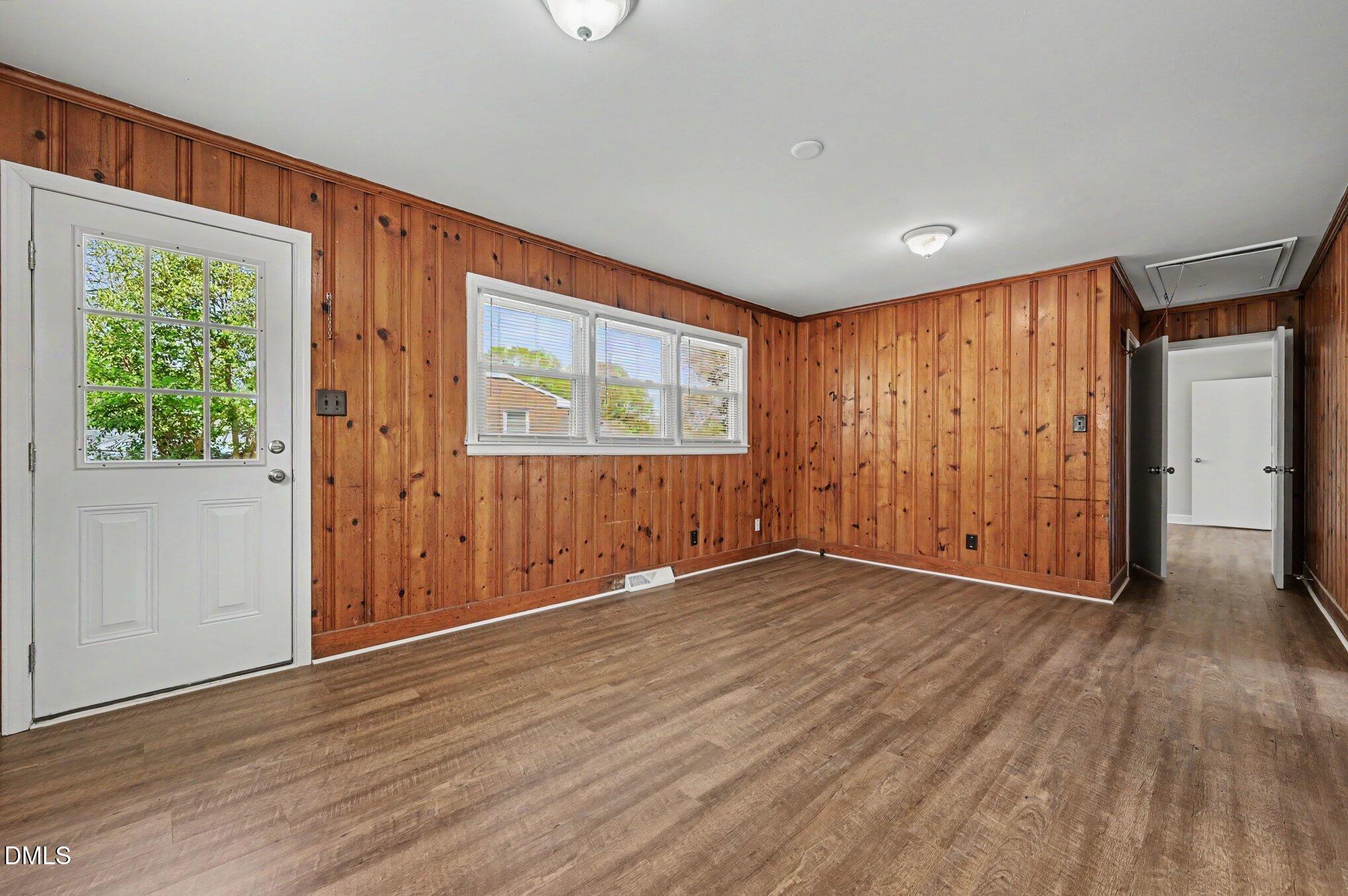 2526 Hyde Street Property Photo 13