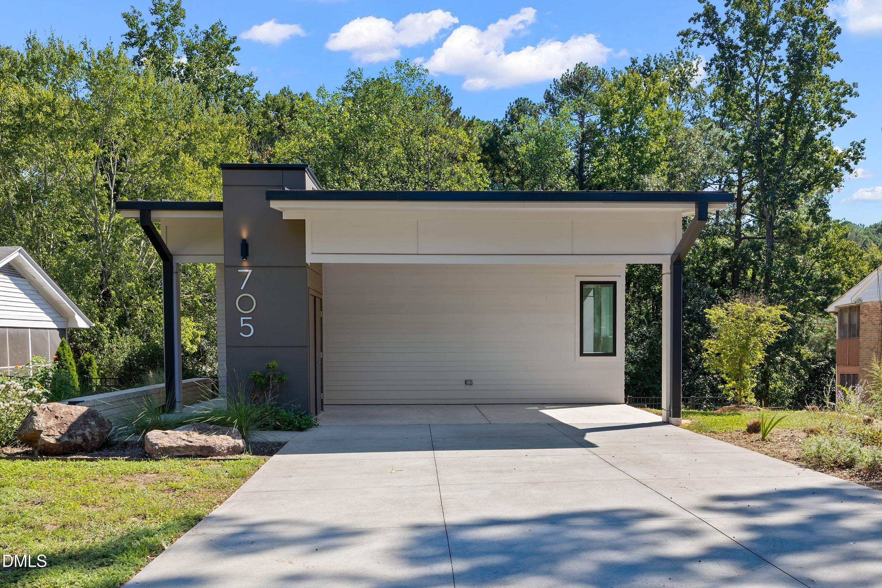 705 Lindley Drive Property Photo 2