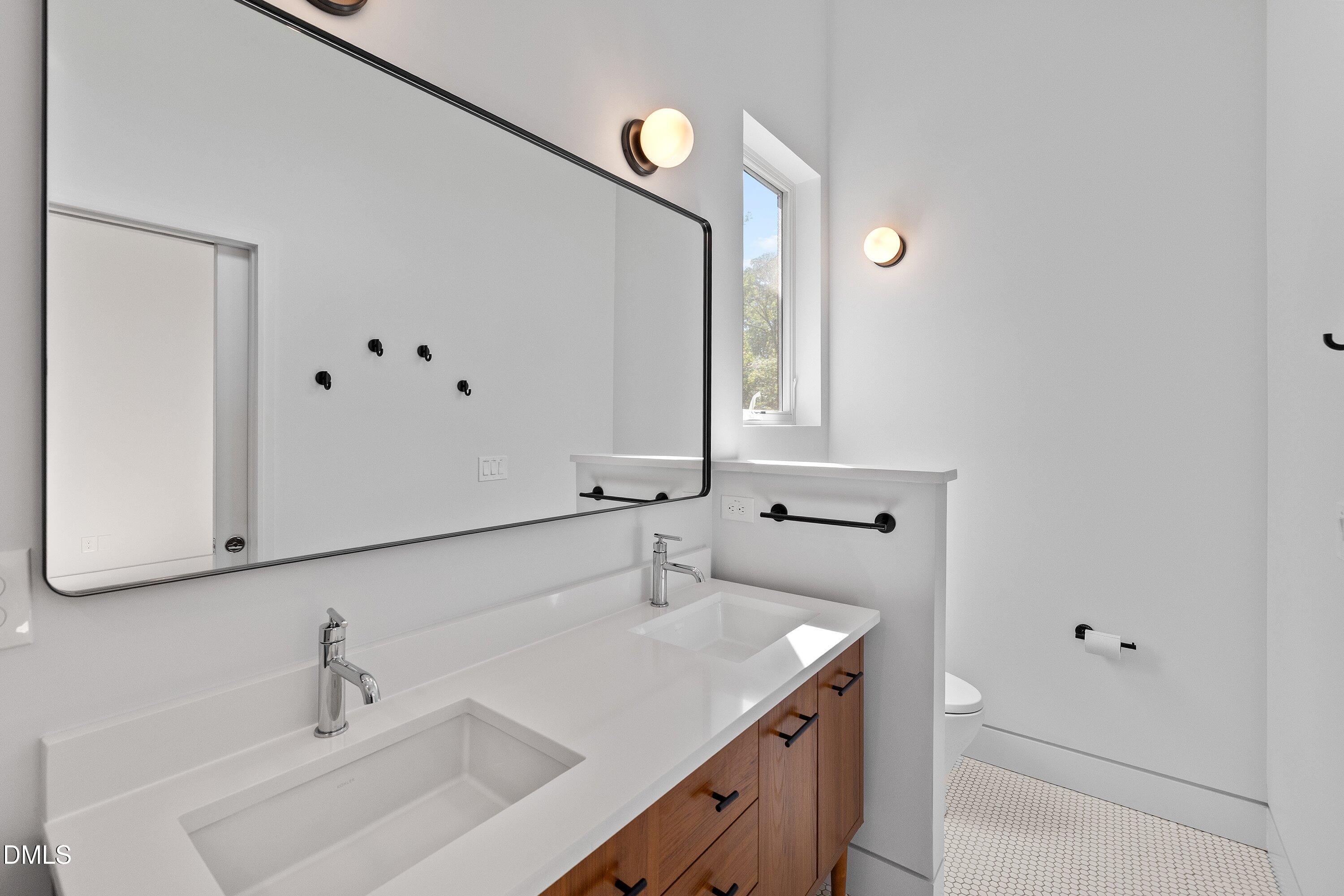 705 Lindley Drive Property Photo 33