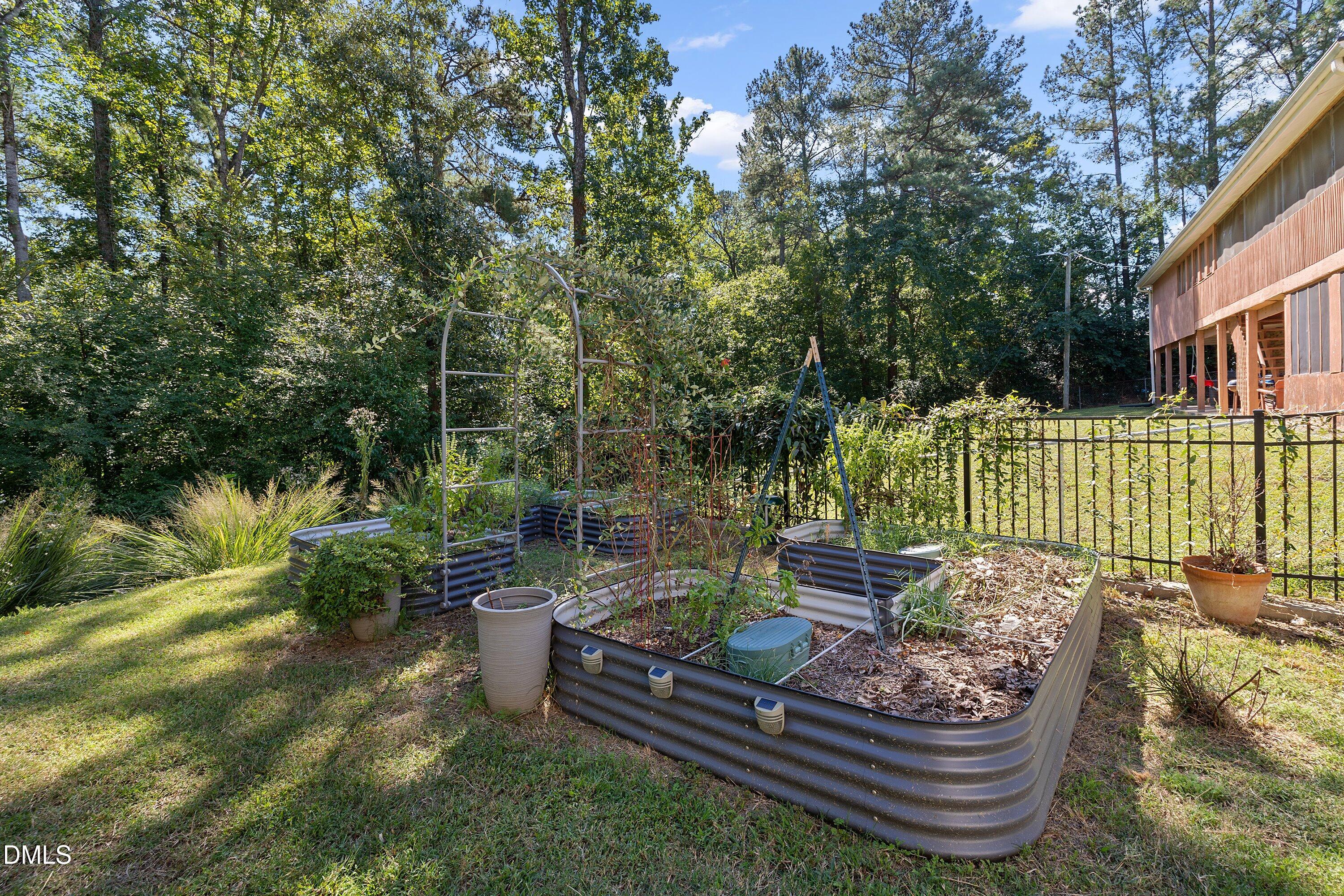 705 Lindley Drive Property Photo 39