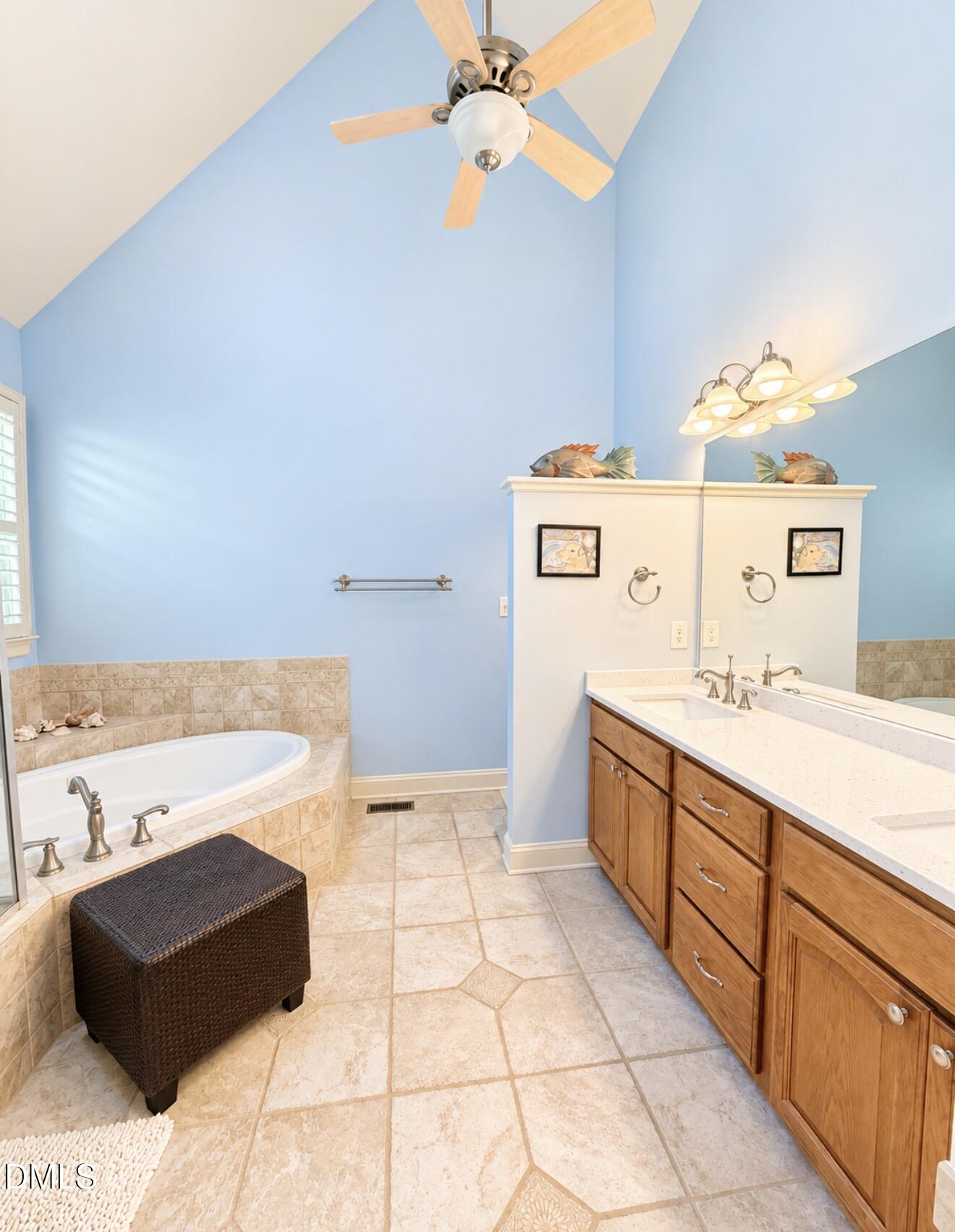 126 Crystal Bay Lane Property Photo 33