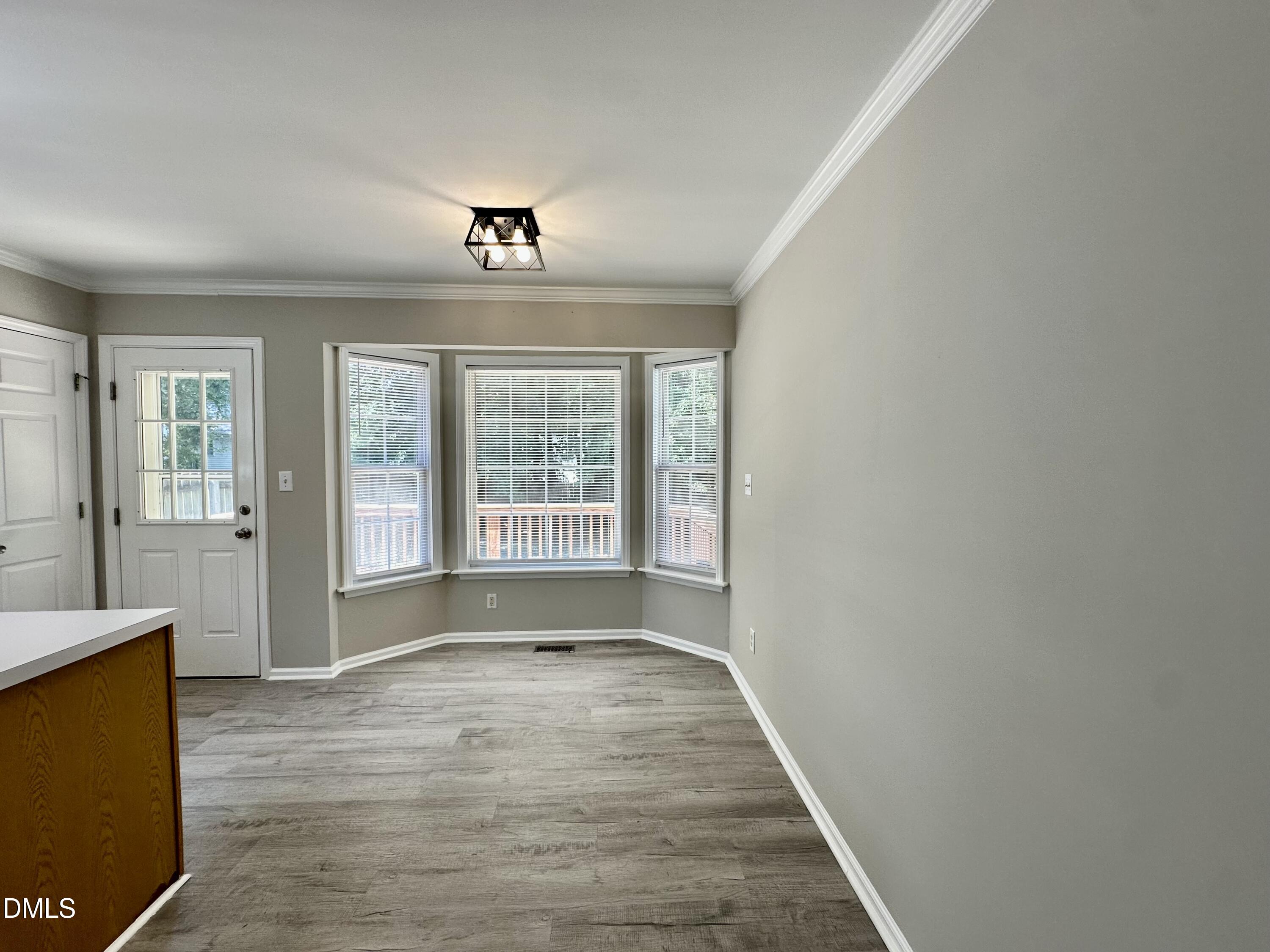1008 Henchman Court Property Photo 6