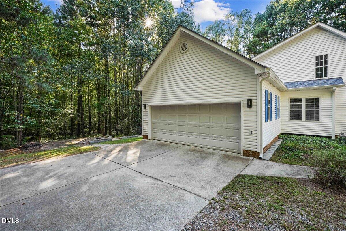 137 Redbud Drive Property Photo 5