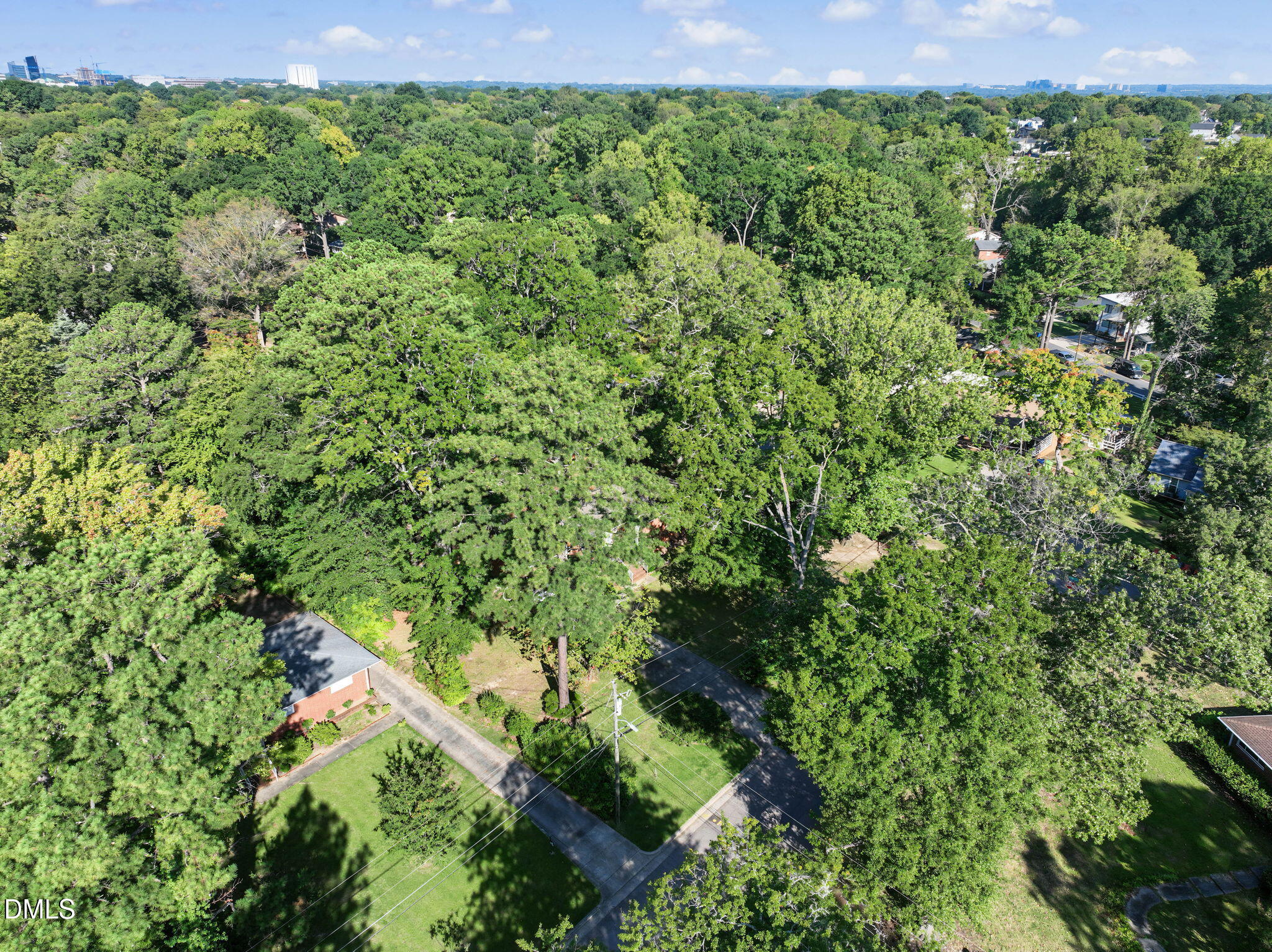 1502 E Martin Street Property Photo 4