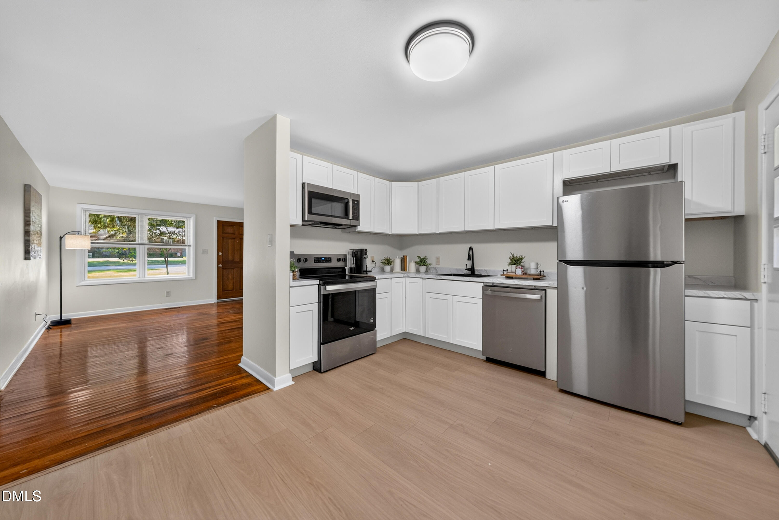 3112 Rosebriar Drive Property Photo 6