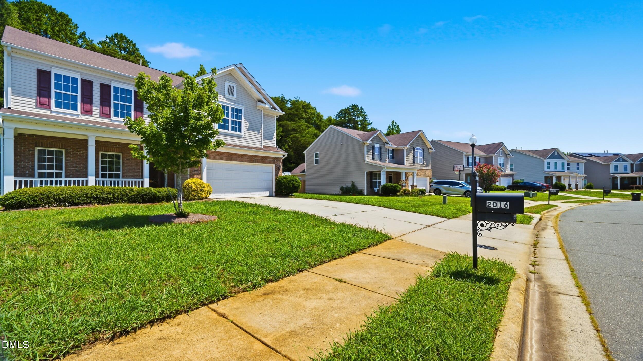 2016 Heron Pointe Drive Property Photo 2