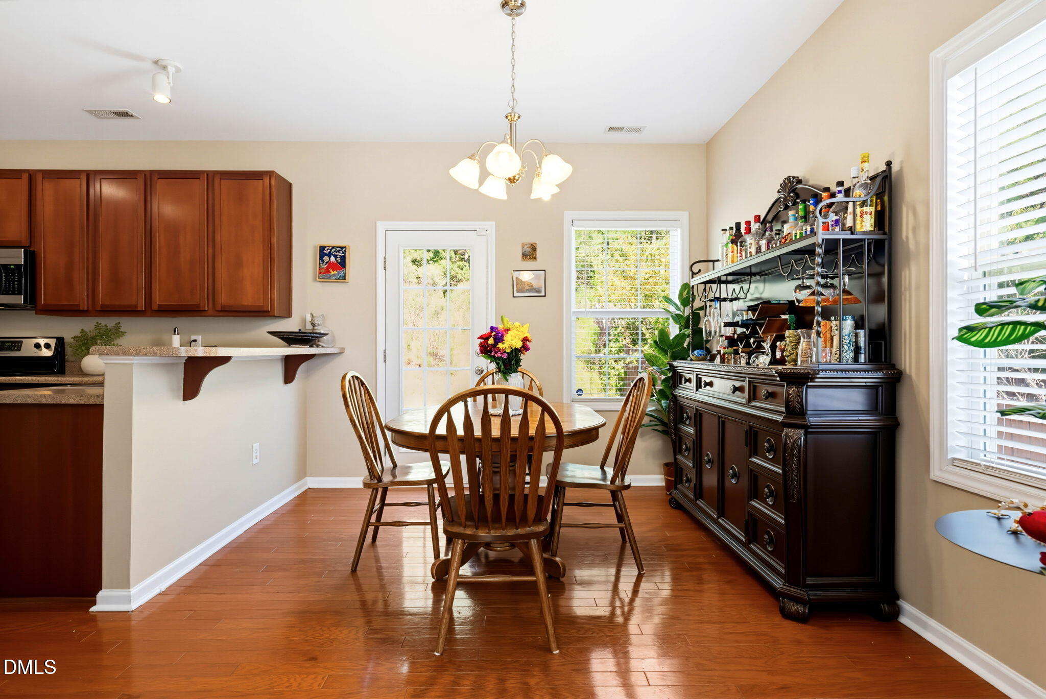 816 Woodside Park Lane Property Photo 4