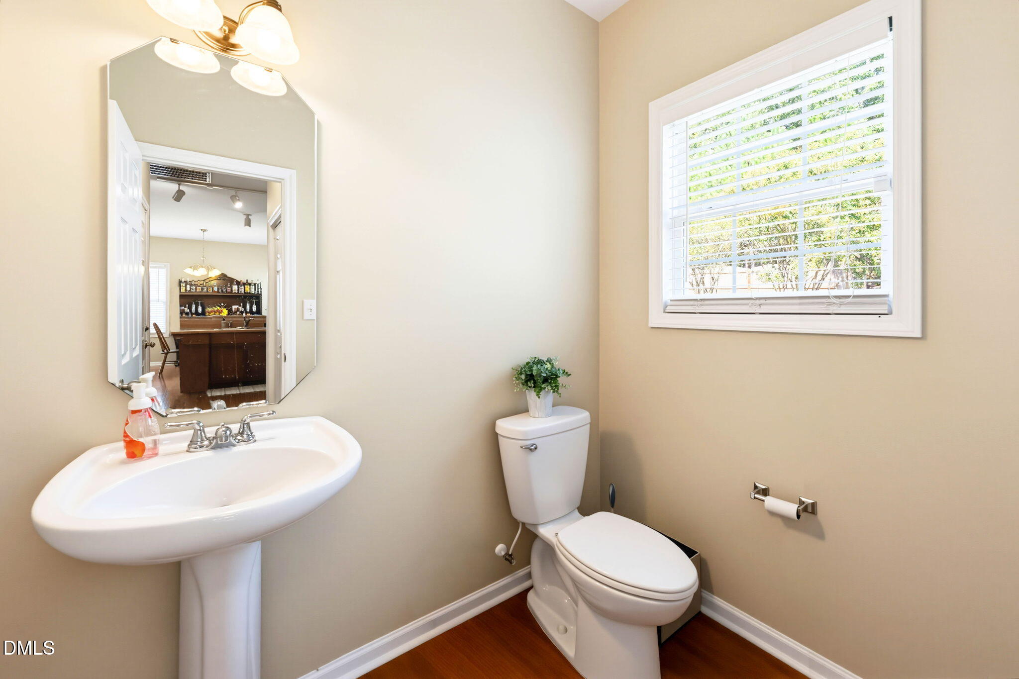 816 Woodside Park Lane Property Photo 7