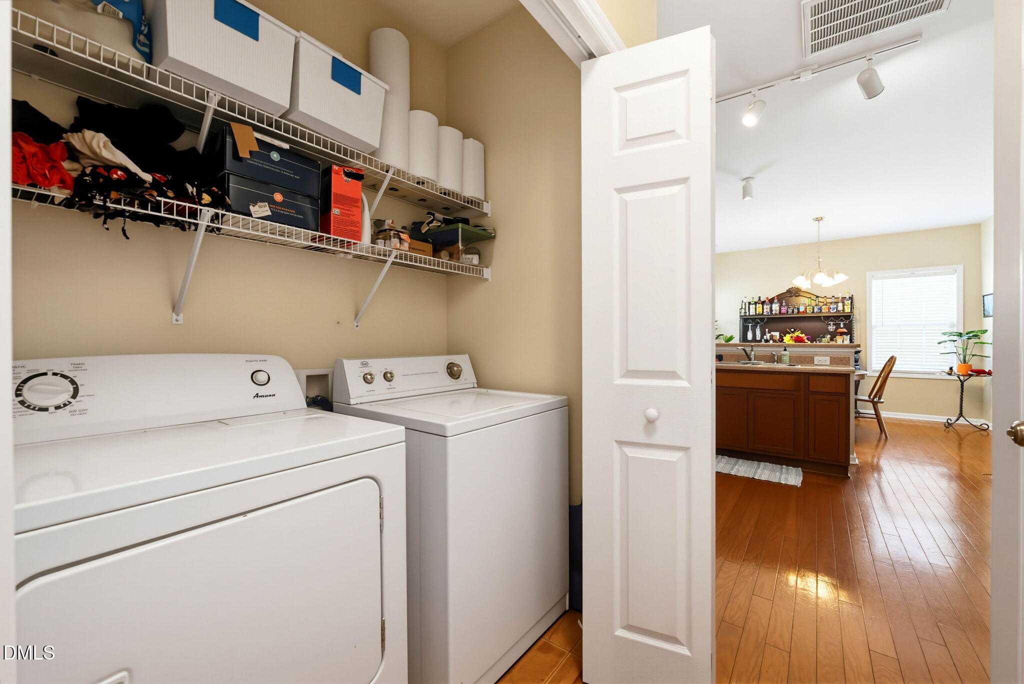 816 Woodside Park Lane Property Photo 8