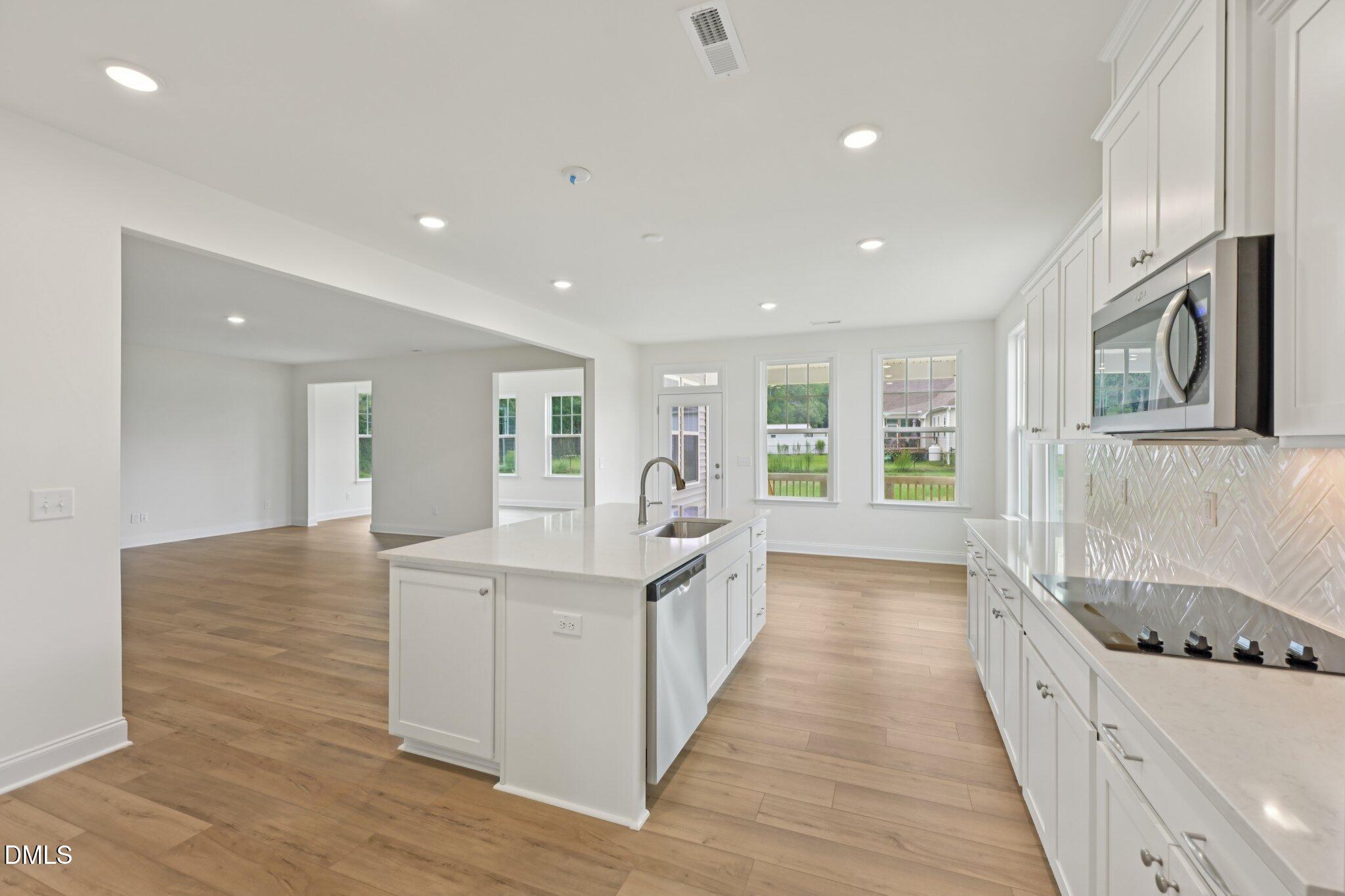 335 Juniper Br Trail Property Photo 6