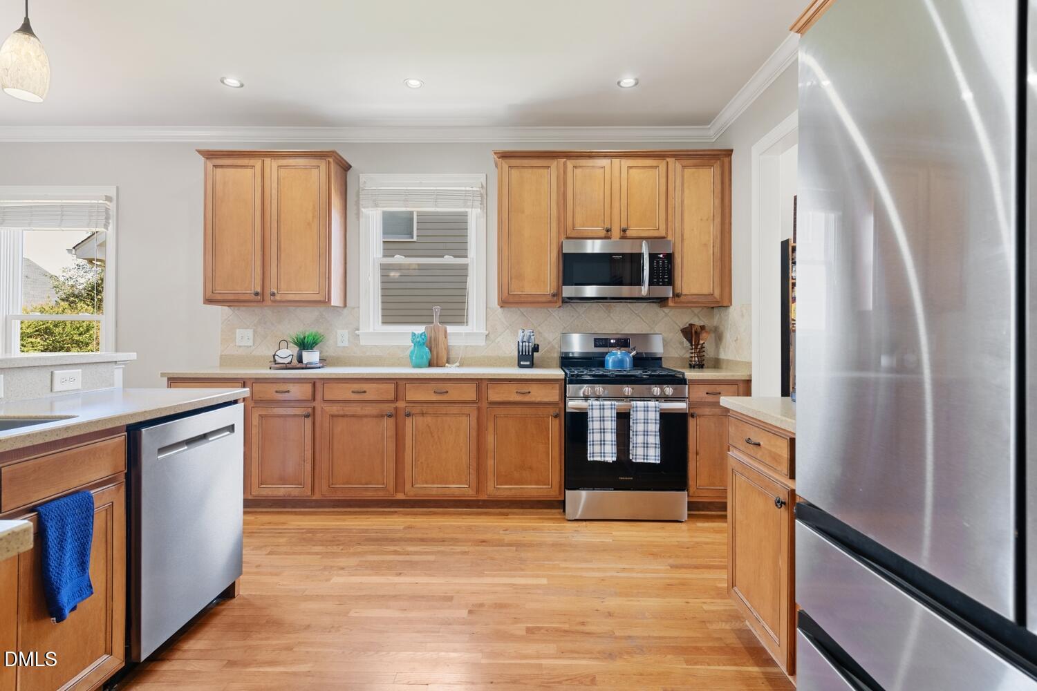 905 Hosta Valley Court Property Photo 11