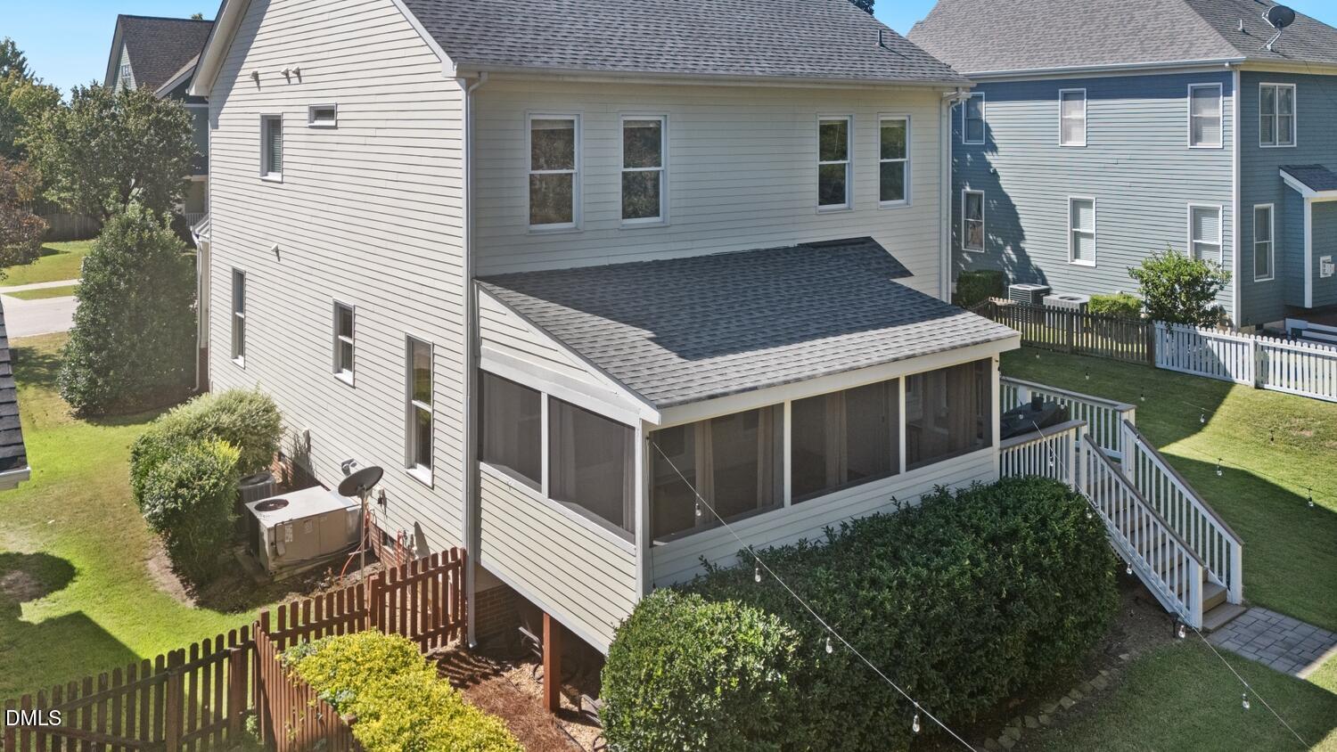 905 Hosta Valley Court Property Photo 44