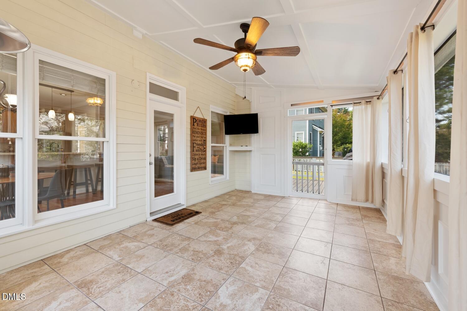 905 Hosta Valley Court Property Photo 45