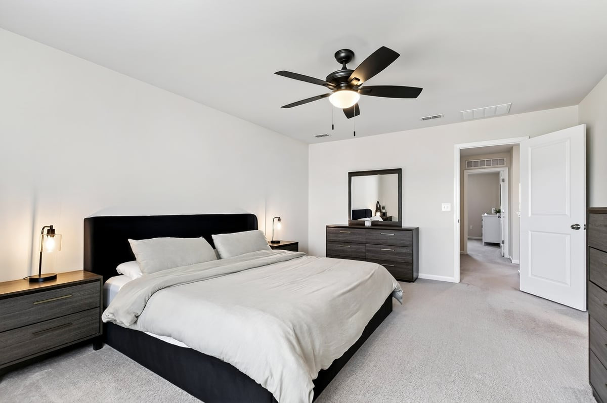 1520 Crested Iris Street Property Photo 4