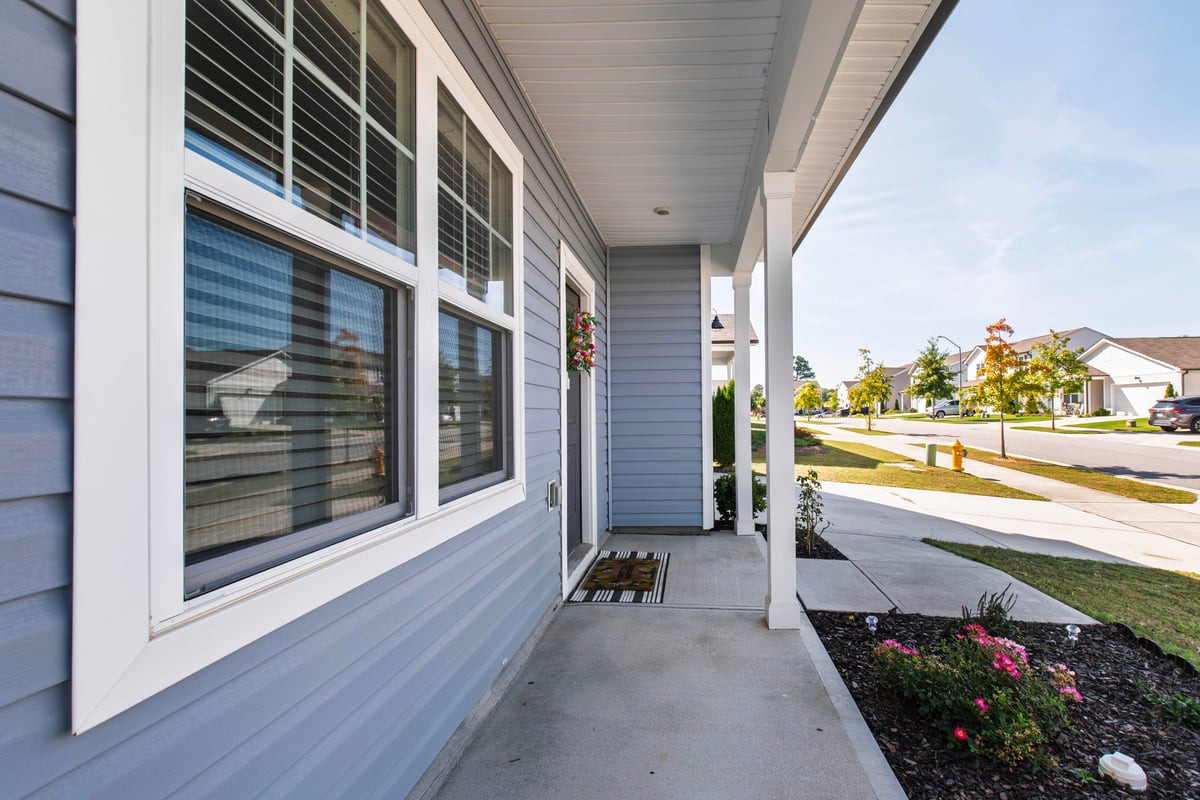 1520 Crested Iris Street Property Photo 8
