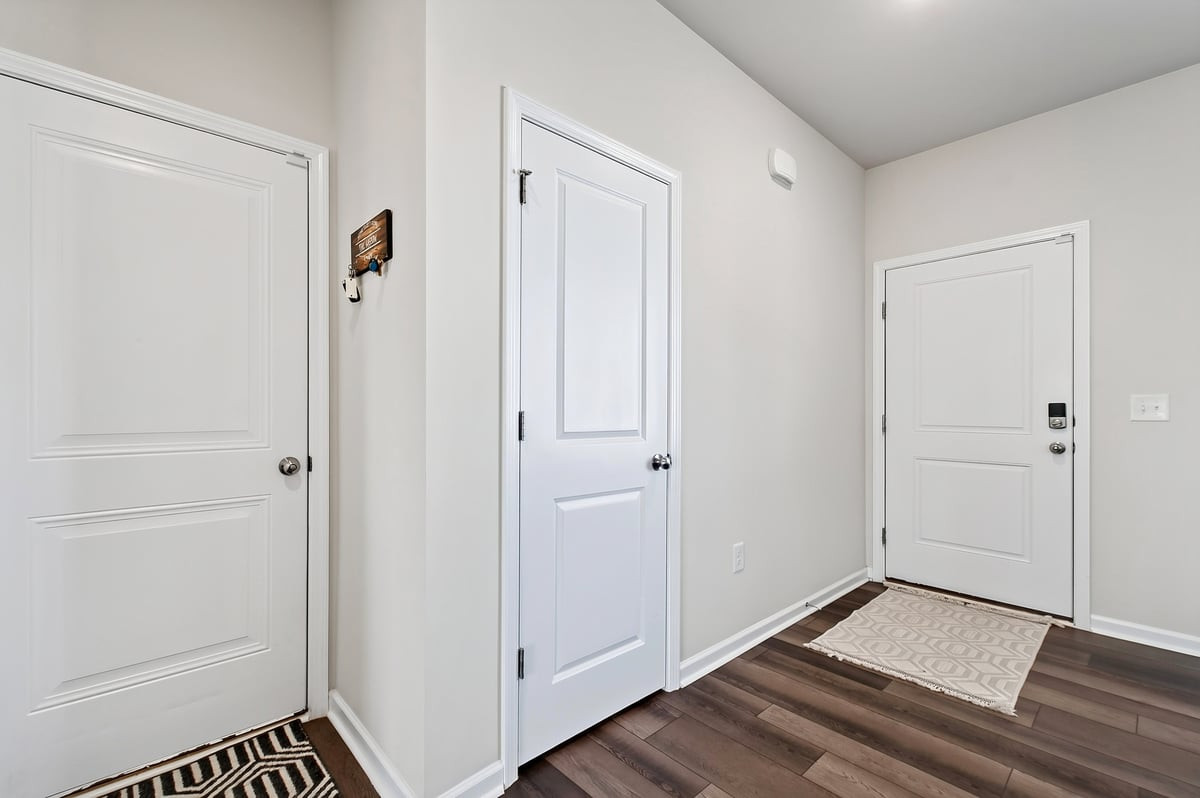1520 Crested Iris Street Property Photo 12