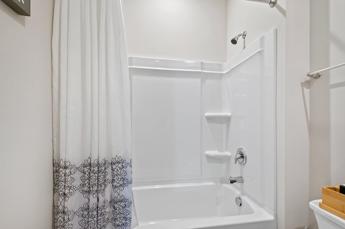 1520 Crested Iris Street Property Photo 27