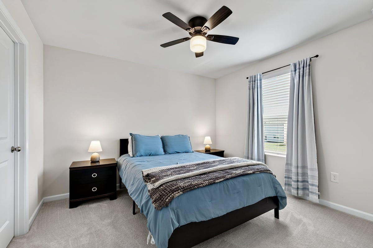 1520 Crested Iris Street Property Photo 28