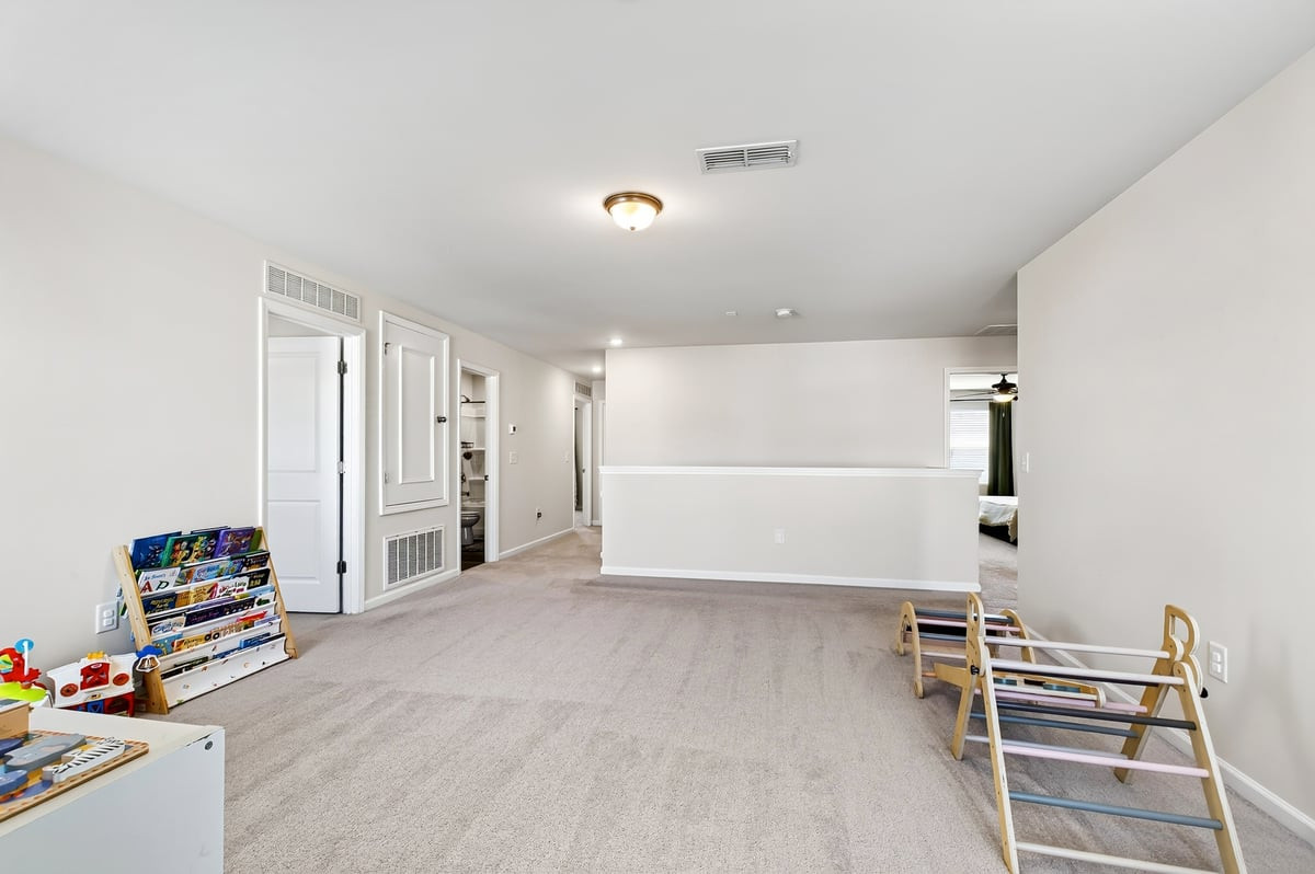 1520 Crested Iris Street Property Photo 32