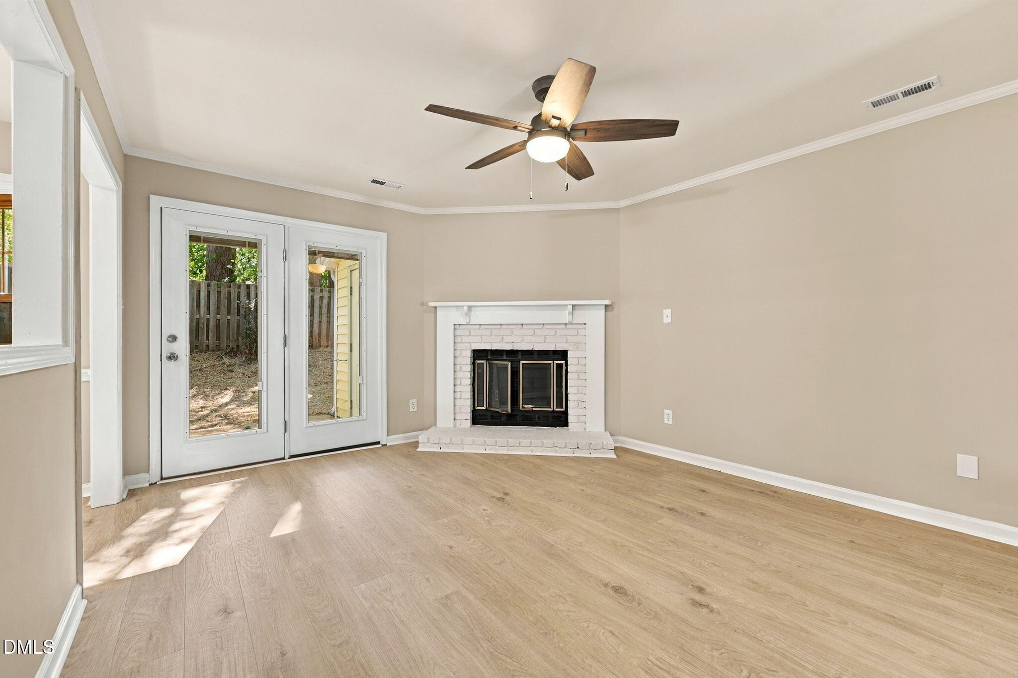 141 Village Green Trail Property Photo 16