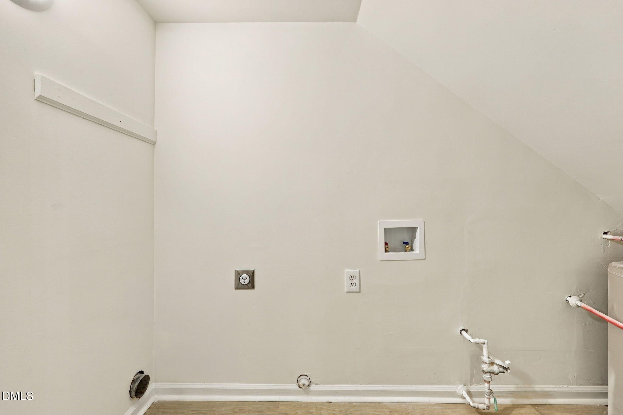 141 Village Green Trail Property Photo 35
