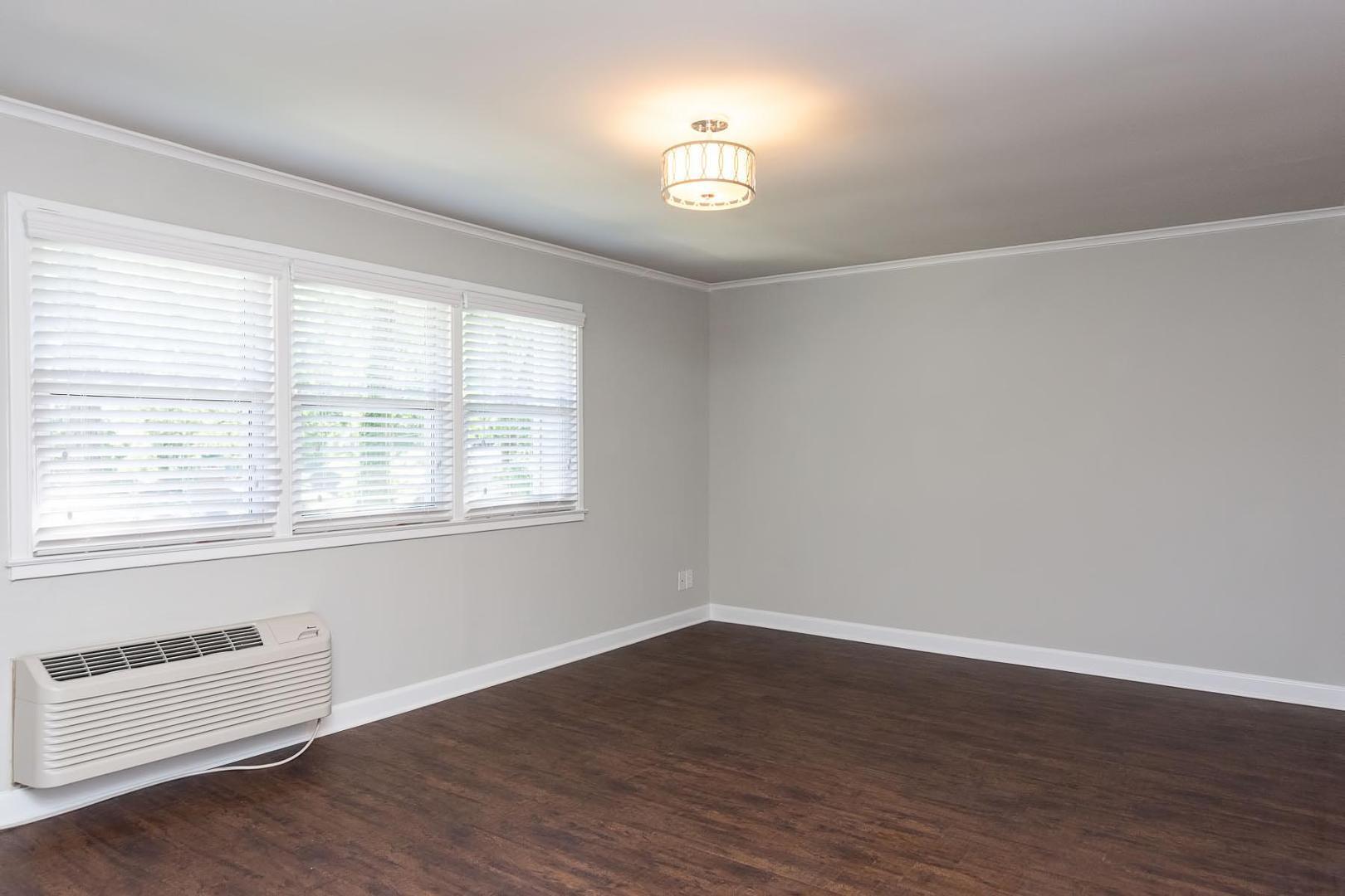 629 Daniels Street C Property Photo 1