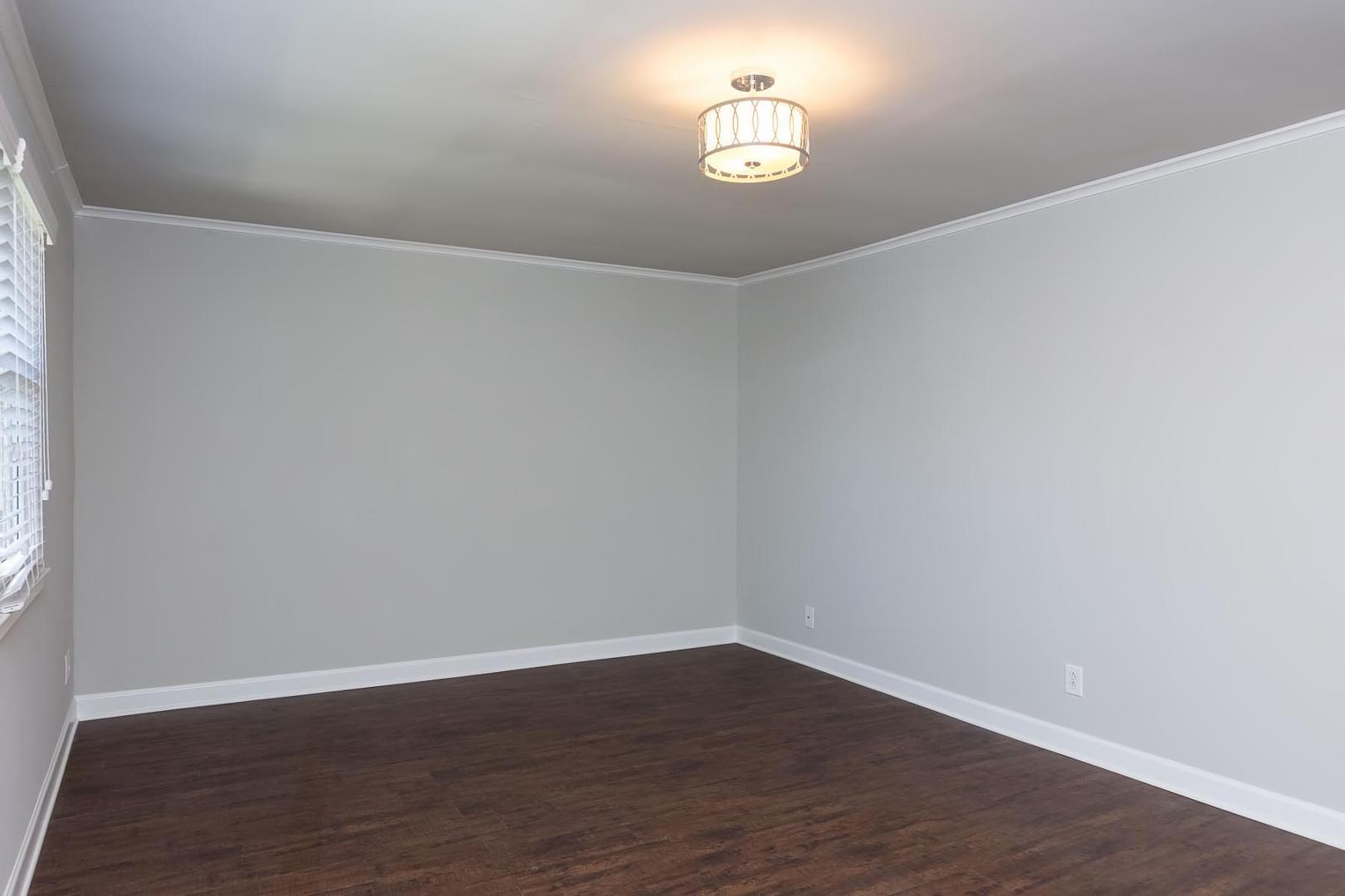629 Daniels Street C Property Photo 4