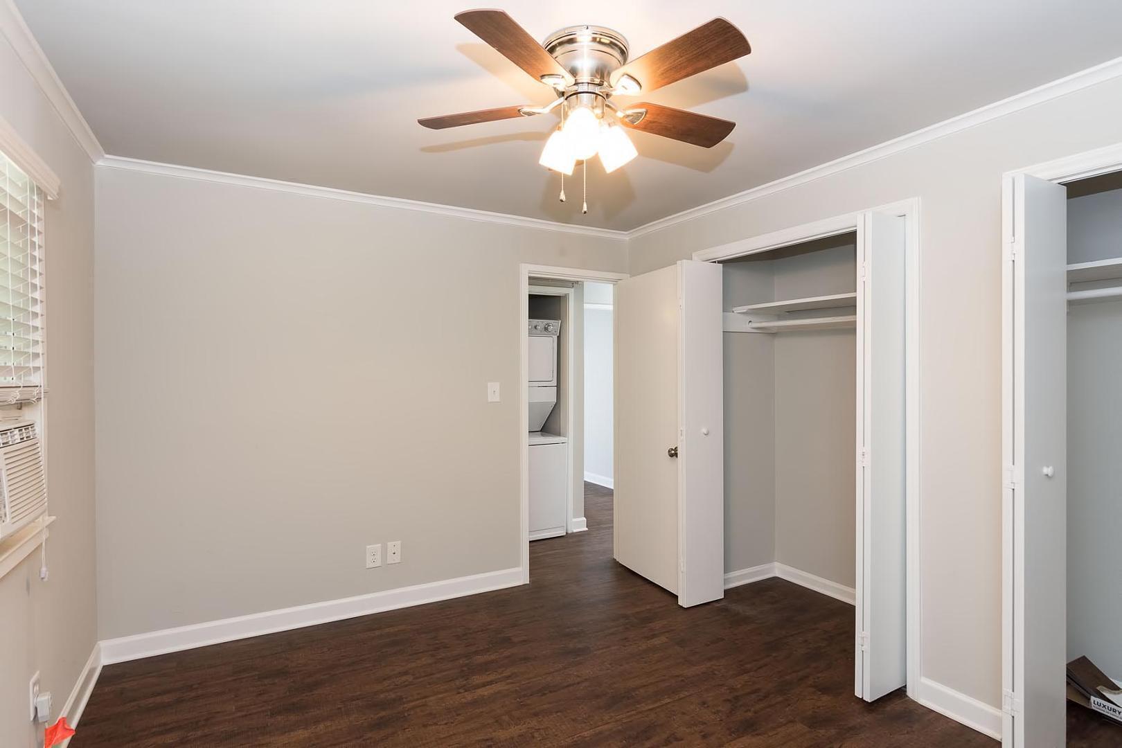 629 Daniels Street C Property Photo 7