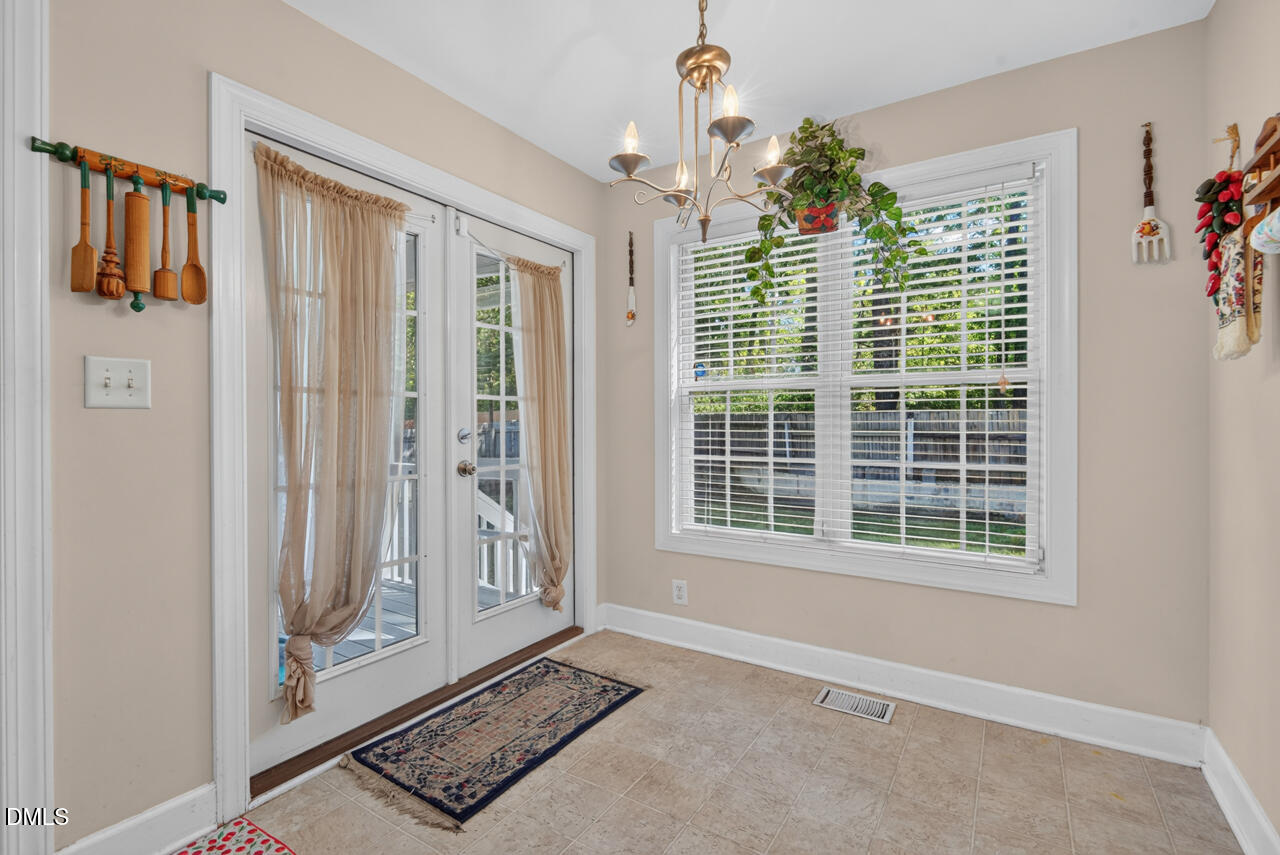 6813 Barbee Road Property Photo 18