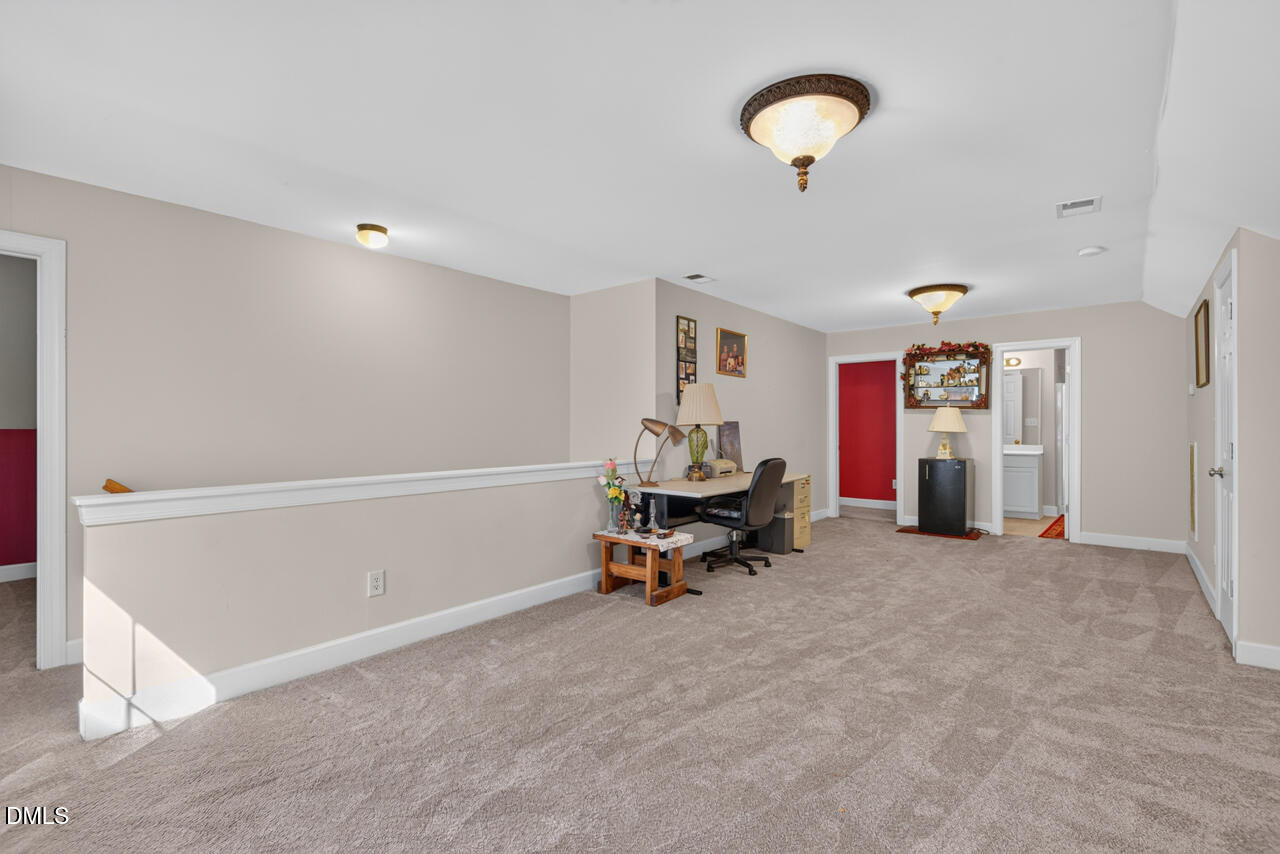 6813 Barbee Road Property Photo 28