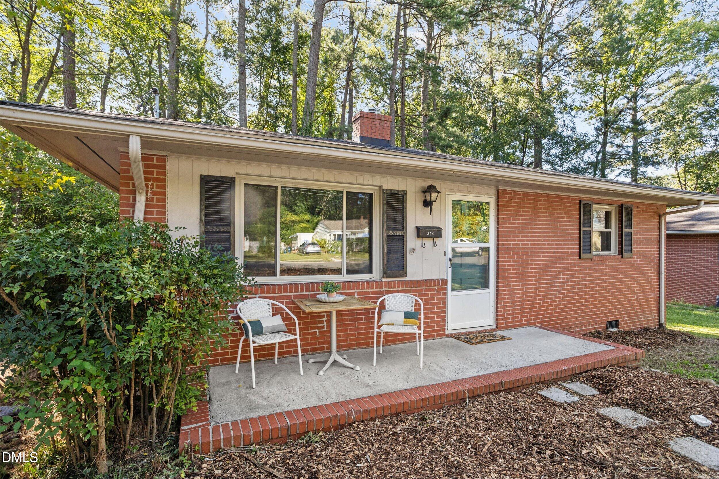 804 E Ellerbee Street Property Photo 2
