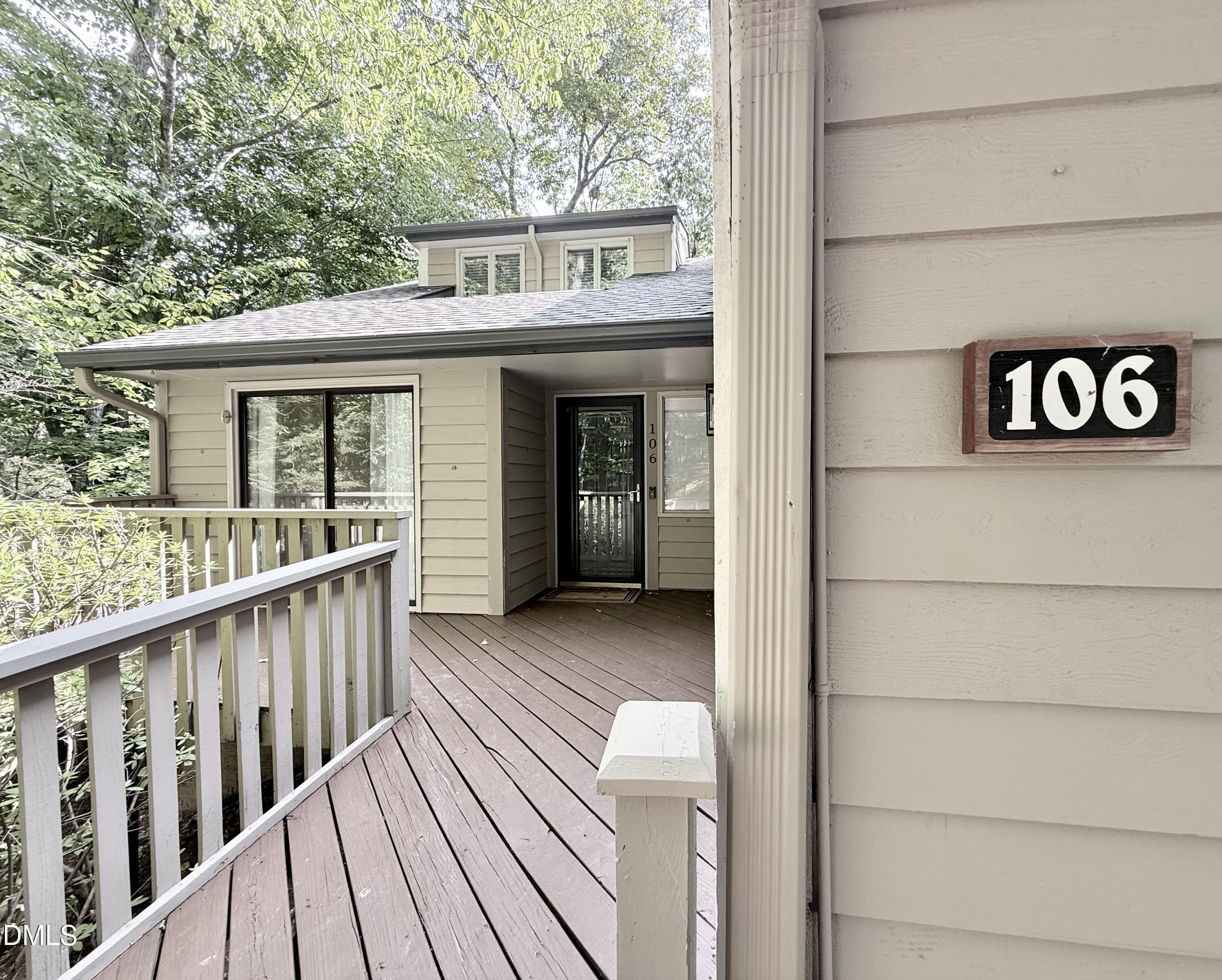 106 Montrose Drive Property Photo 4