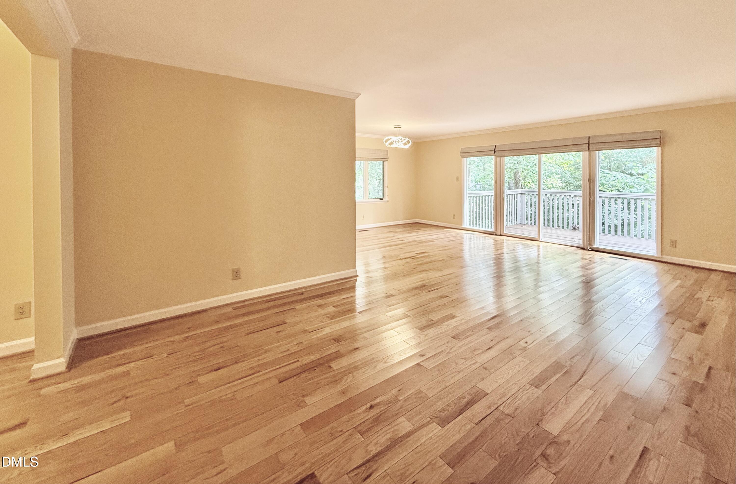 106 Montrose Drive Property Photo 8