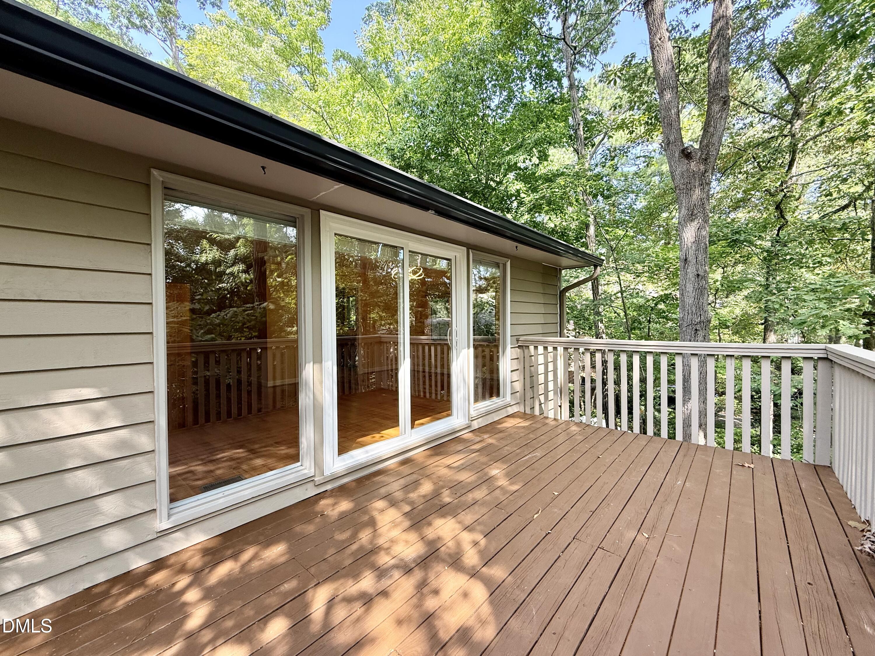 106 Montrose Drive Property Photo 15