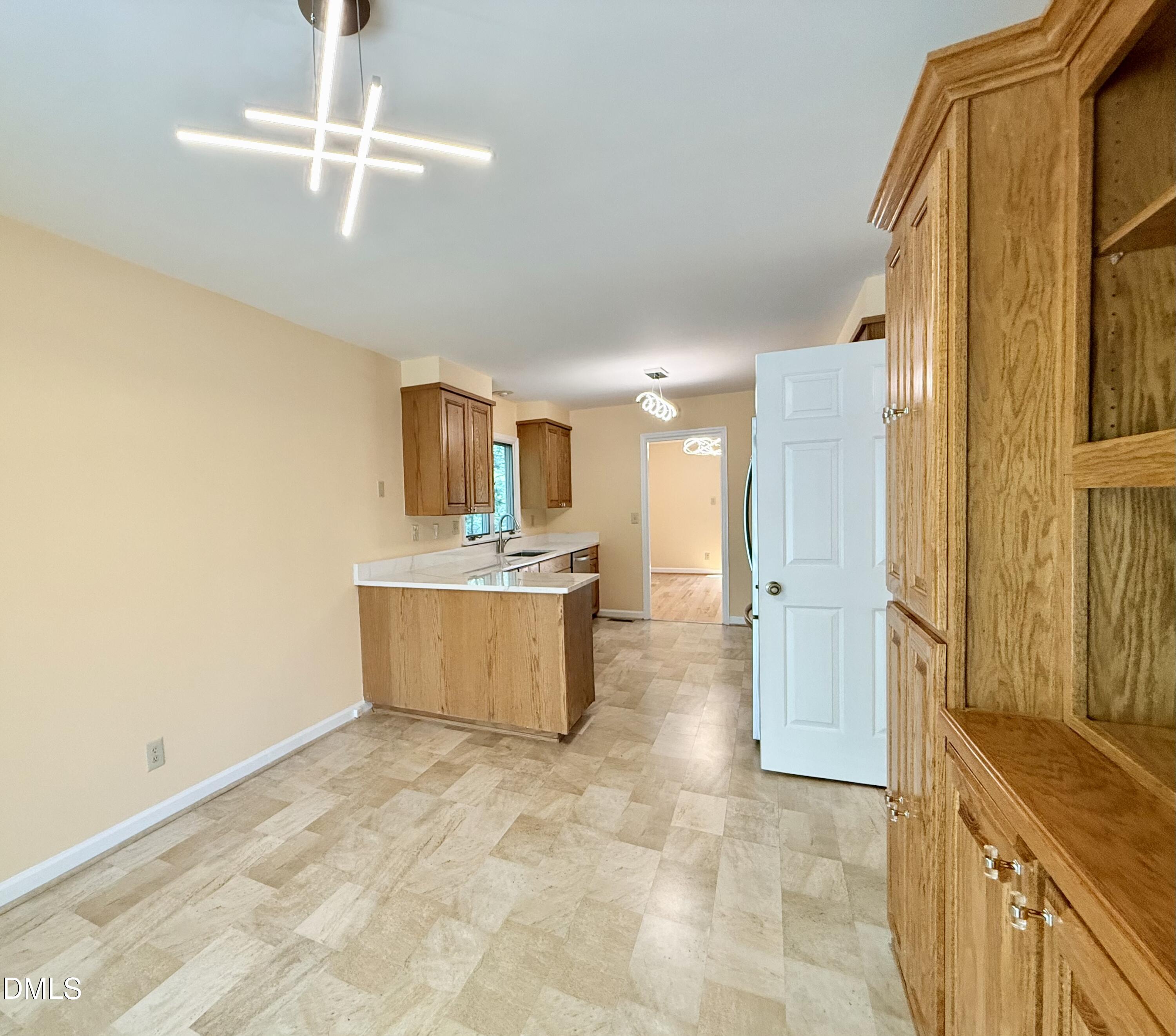 106 Montrose Drive Property Photo 24