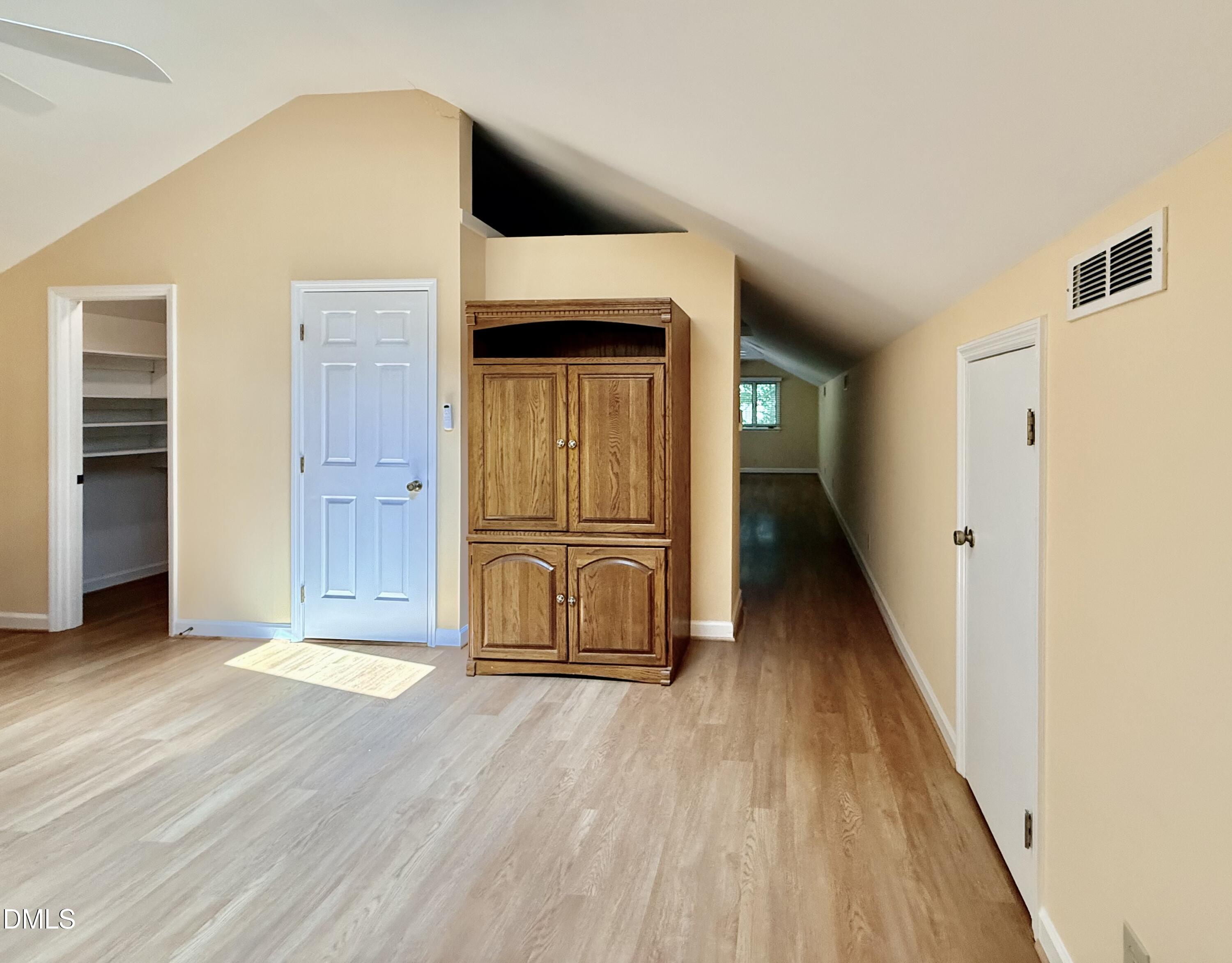 106 Montrose Drive Property Photo 60