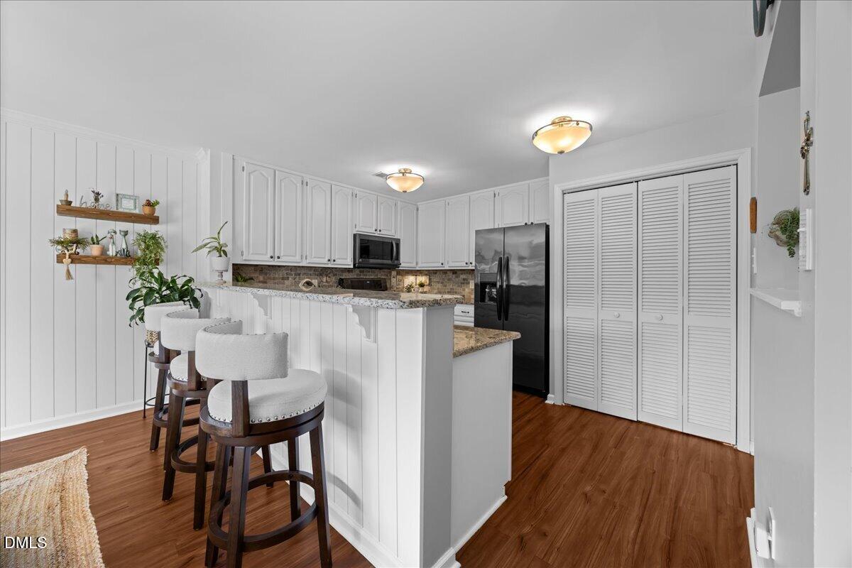 317 Glen Echo Lane E Property Photo 10