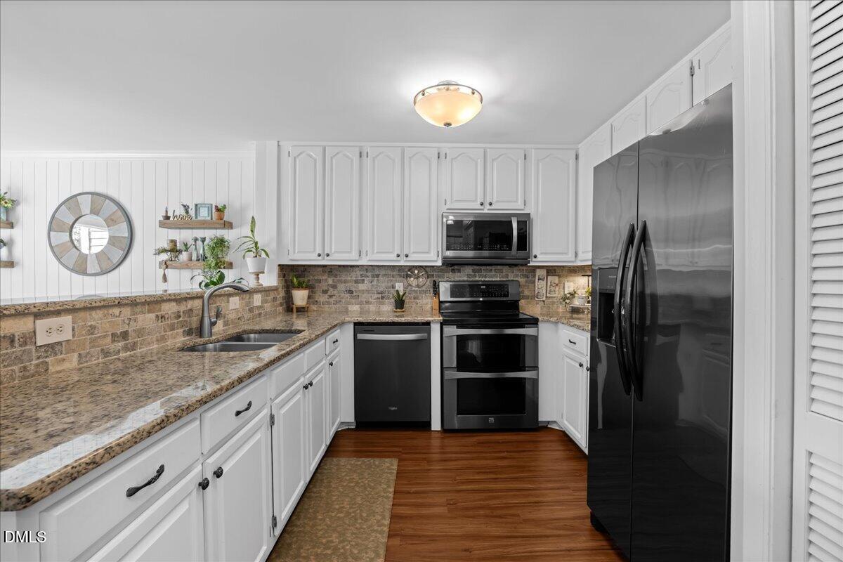 317 Glen Echo Lane E Property Photo 11