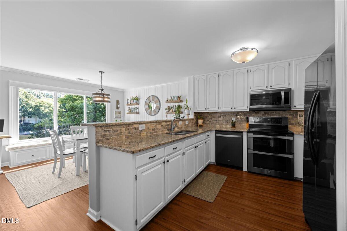 317 Glen Echo Lane E Property Photo 12