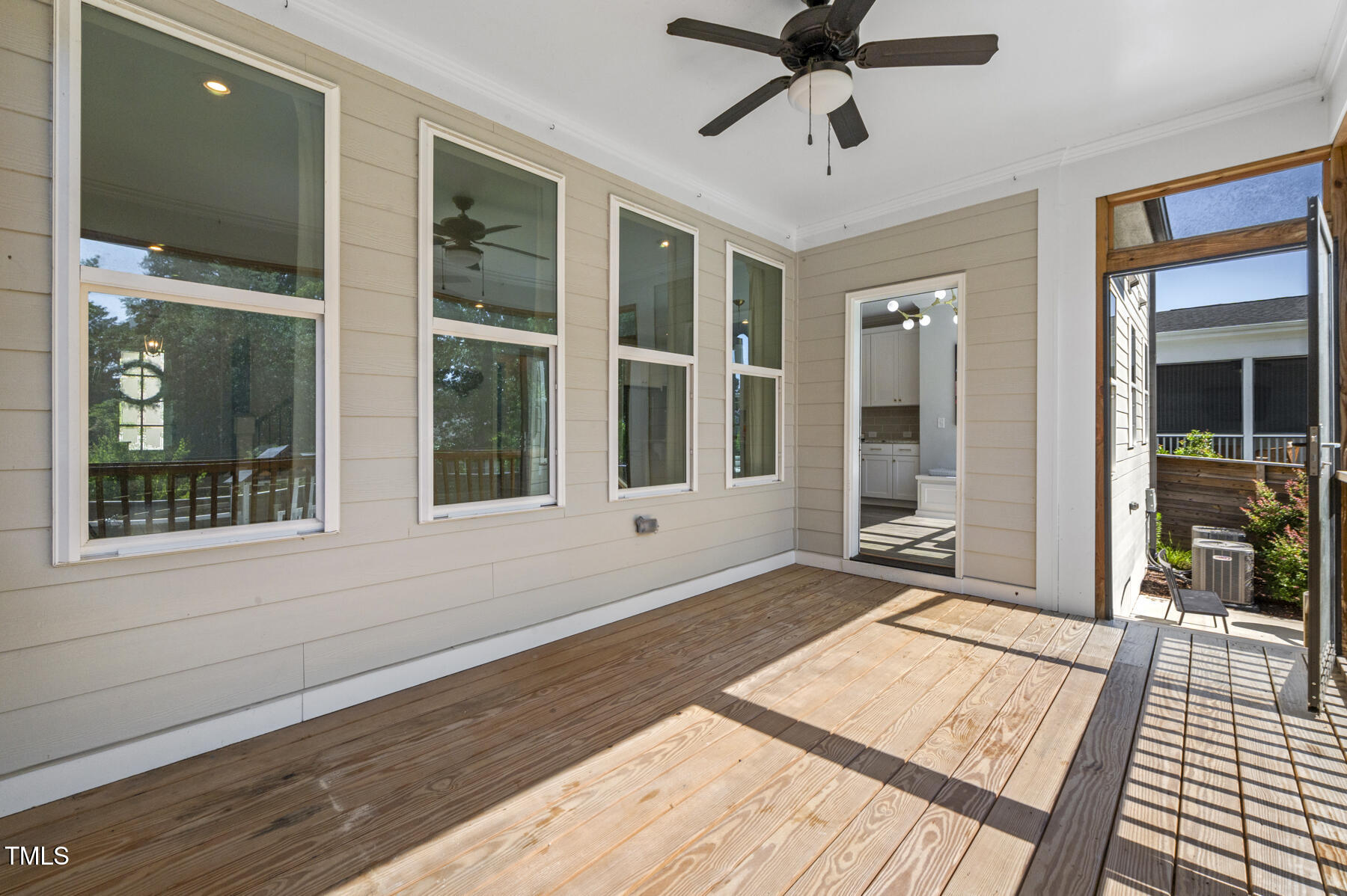 217 Tumbling River Drive Property Photo 24
