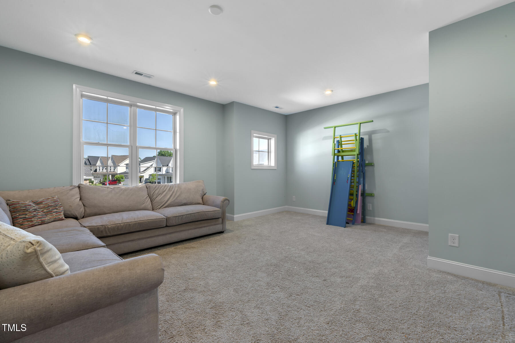 217 Tumbling River Drive Property Photo 37