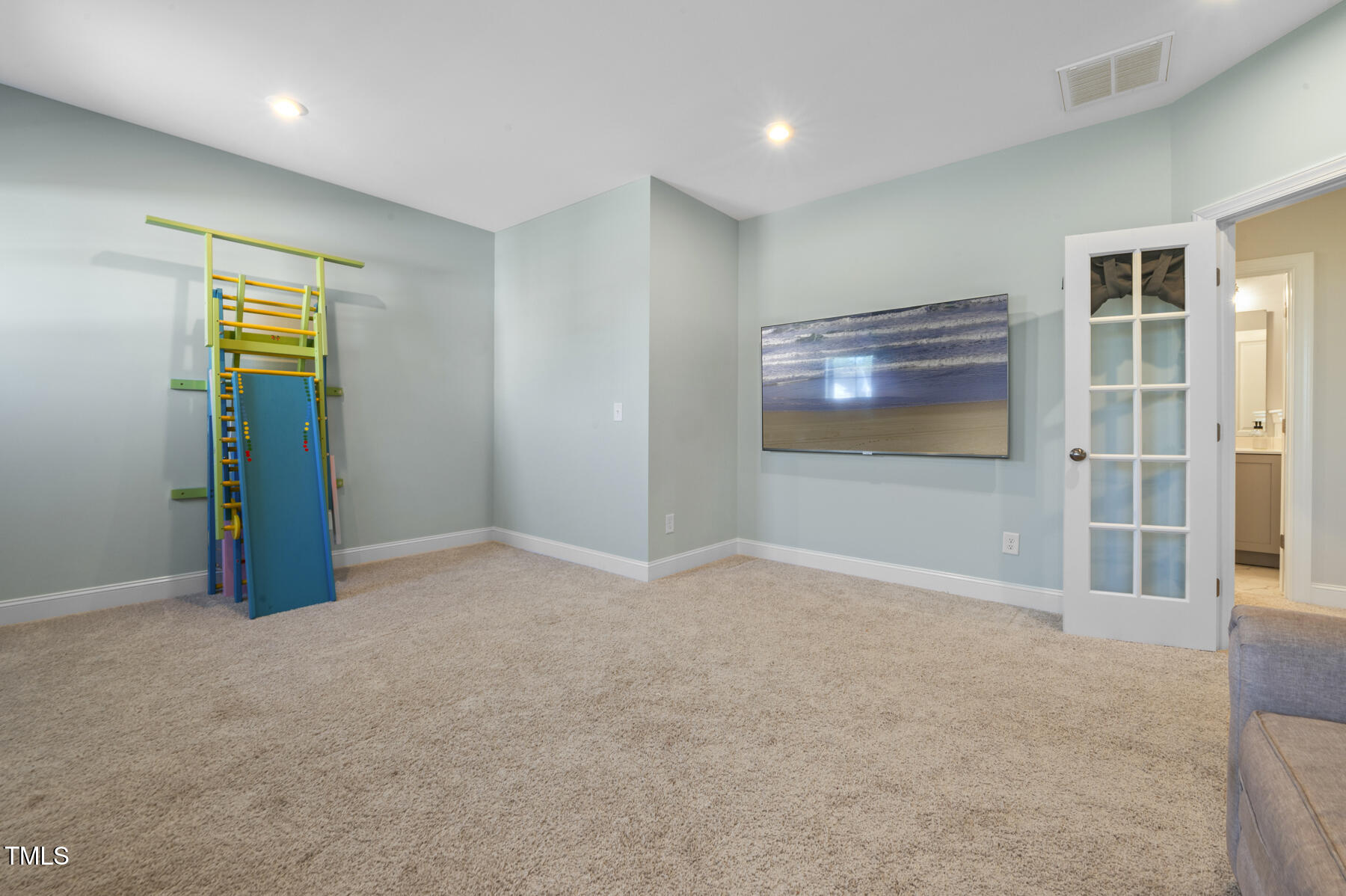 217 Tumbling River Drive Property Photo 40