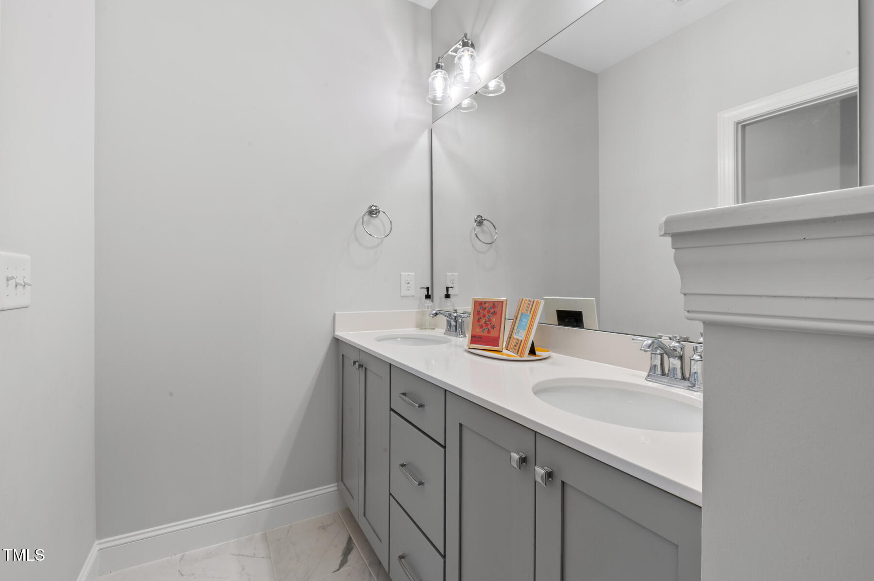 217 Tumbling River Drive Property Photo 46