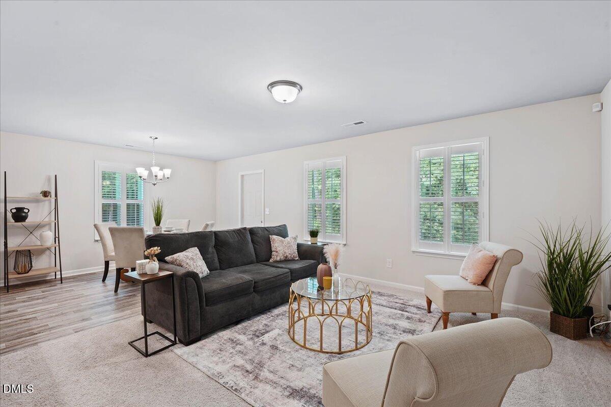 4225 Meadowview Lane Property Photo 4